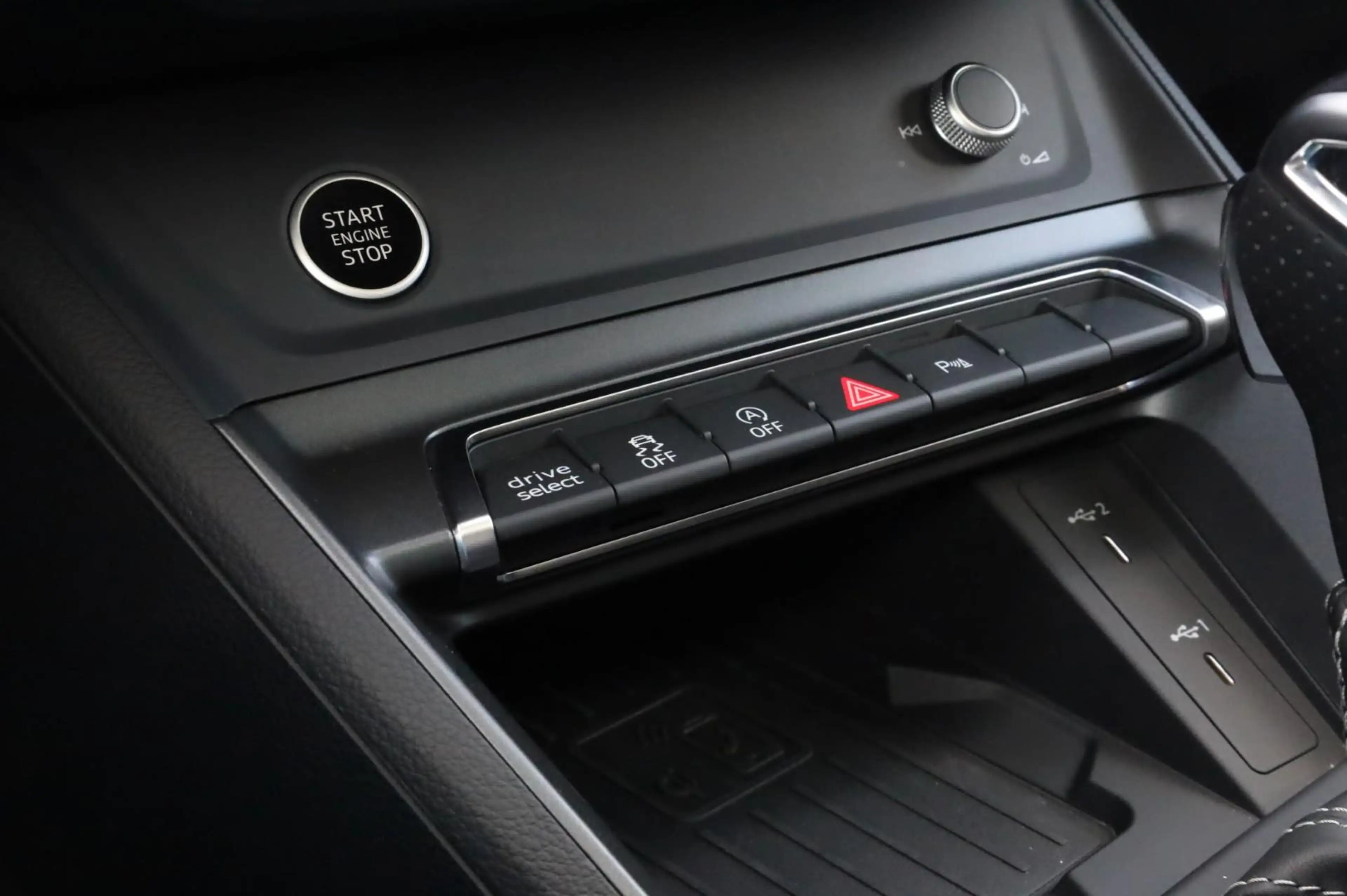 Audi Q3 Sportback 35 TFSI Standkachel l Trekhaak l Pano l — photo 43