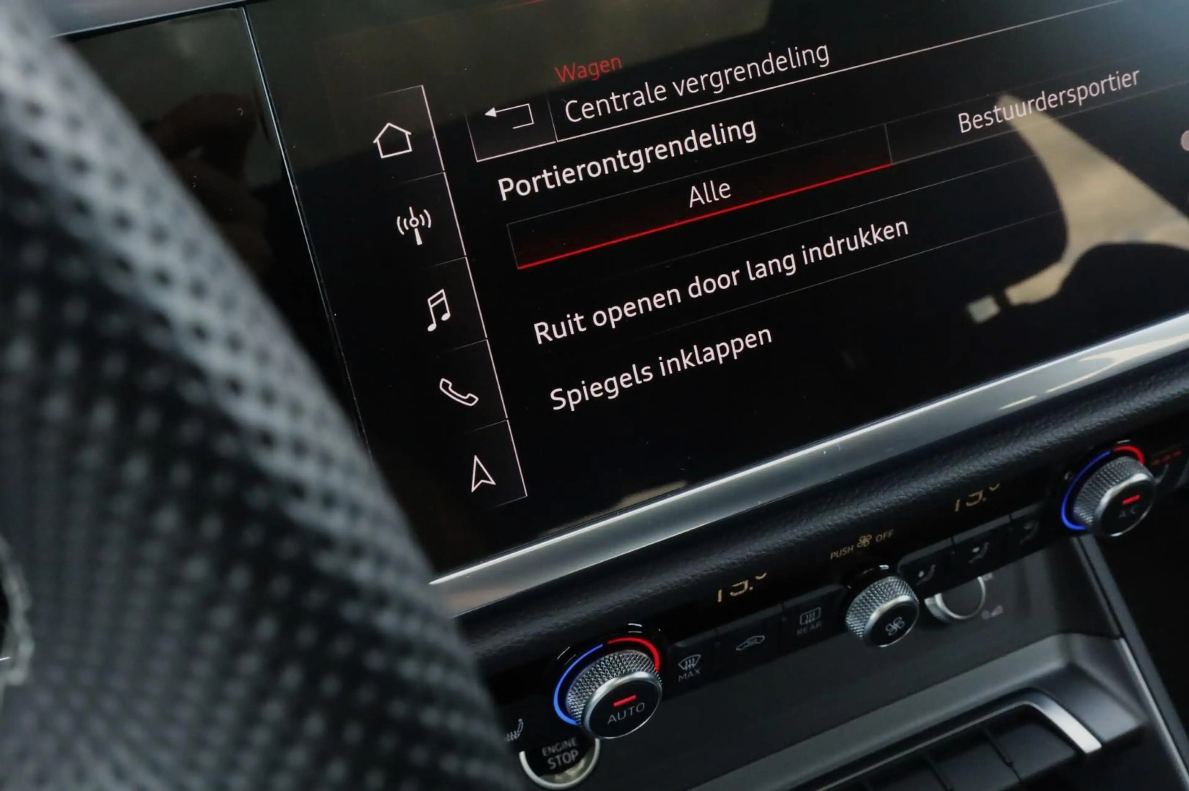 Audi Q3 Sportback 35 TFSI Standkachel l Trekhaak l Pano l — photo 37