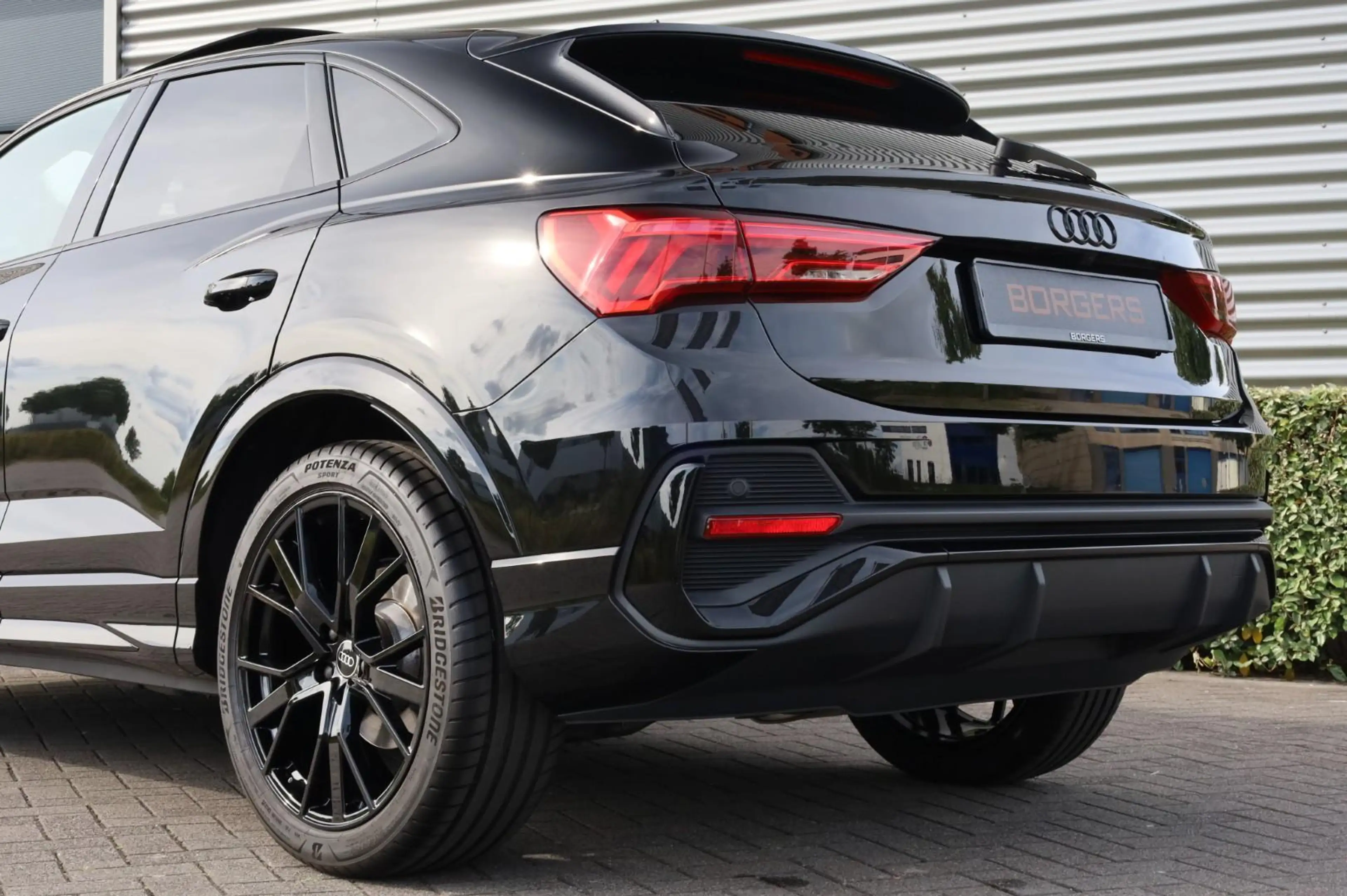 Audi Q3 Sportback 35 TFSI Standkachel l Trekhaak l Pano l — photo 33
