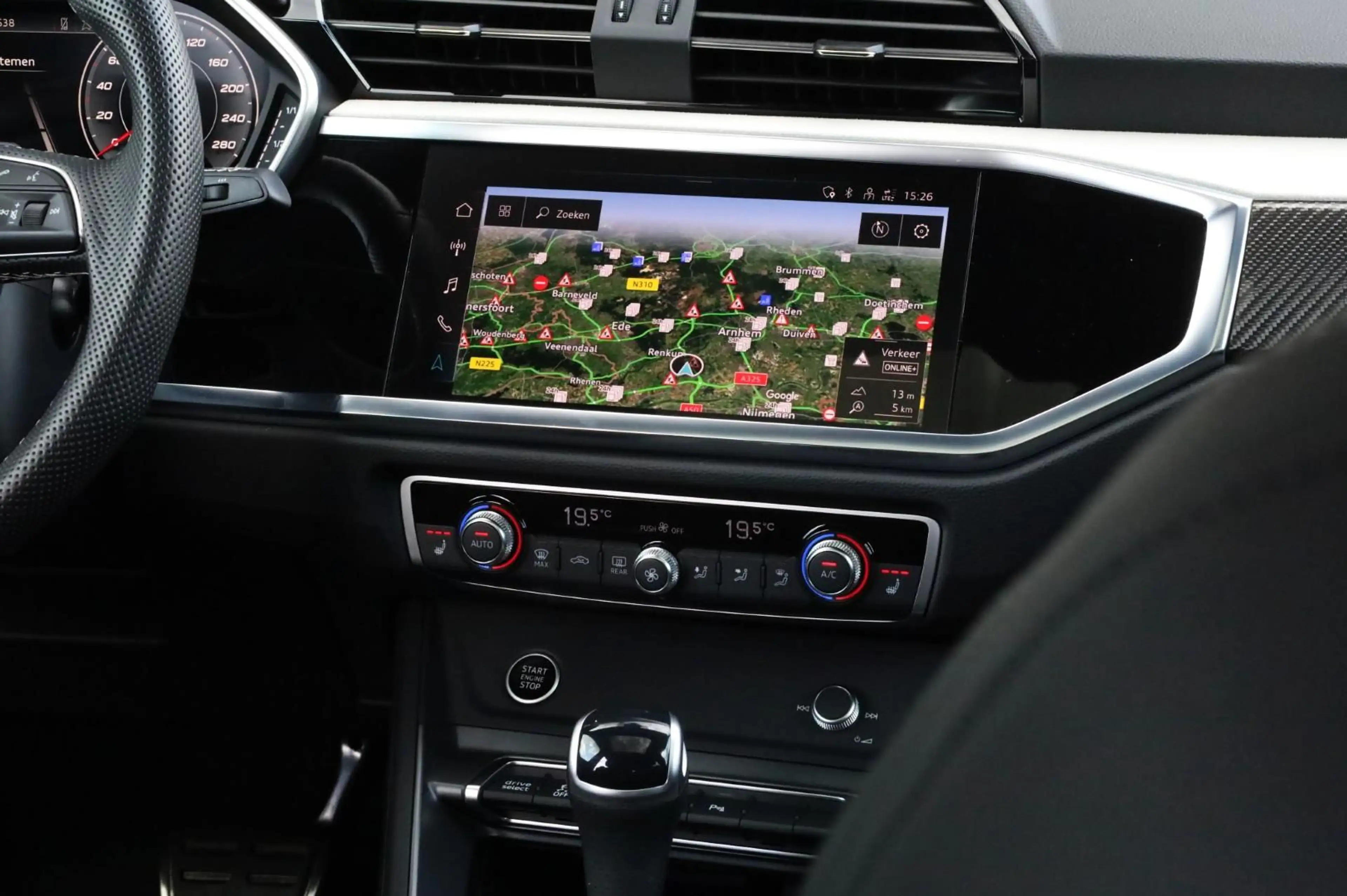 Audi Q3 Sportback 35 TFSI Standkachel l Trekhaak l Pano l — photo 16