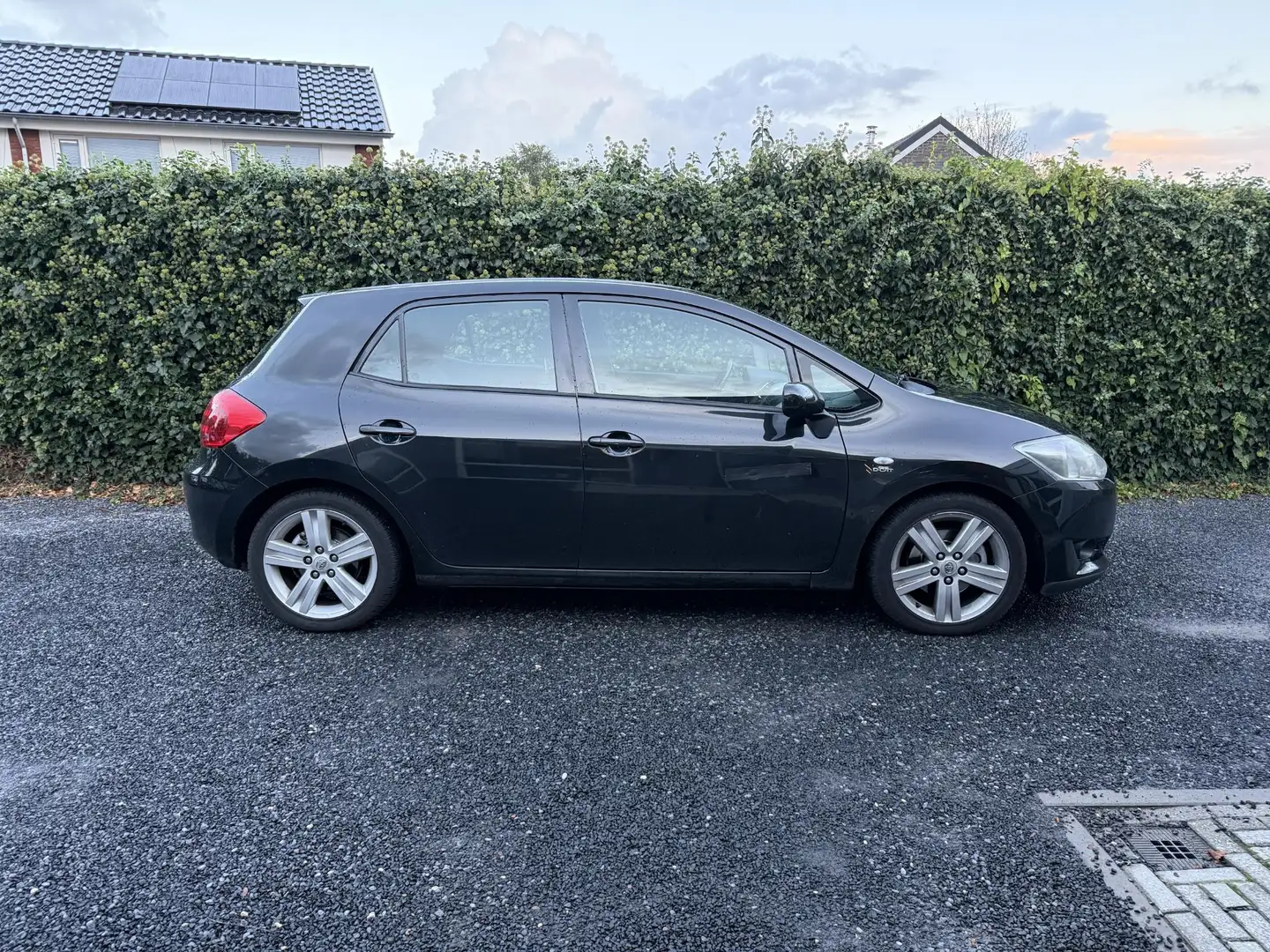 Toyota Auris 2.2 D-4D Luna Business | Navi | Autom. Airco | Cru Schwarz - 2