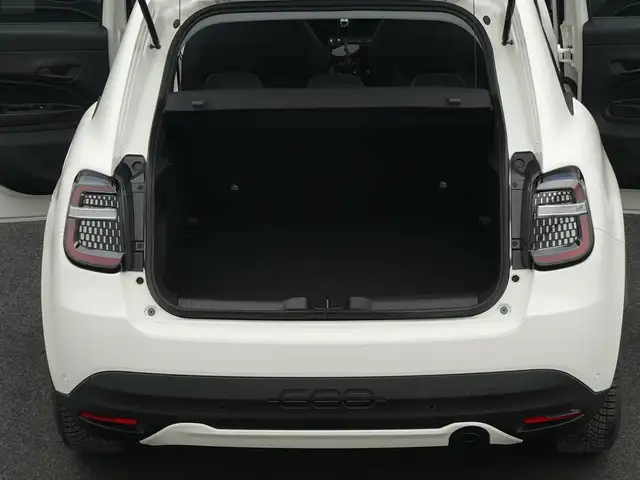 Fiat 600 view 9