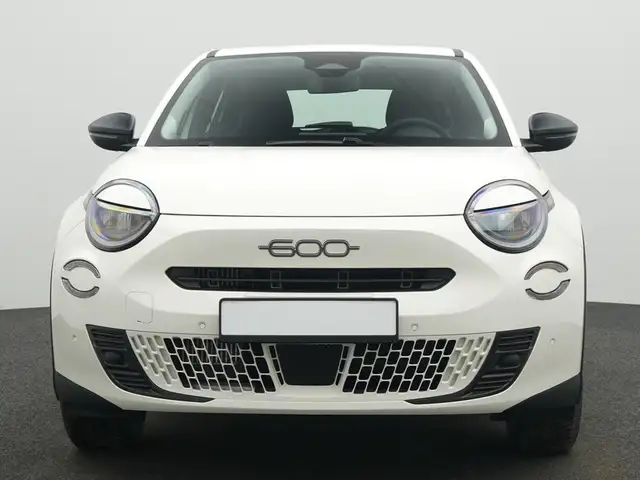 Fiat 600 view 3