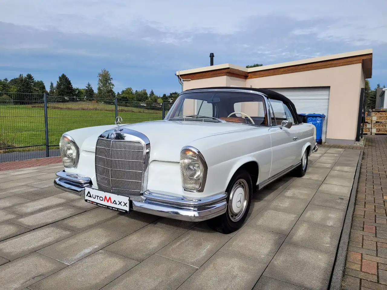 Mercedes-Benz 250