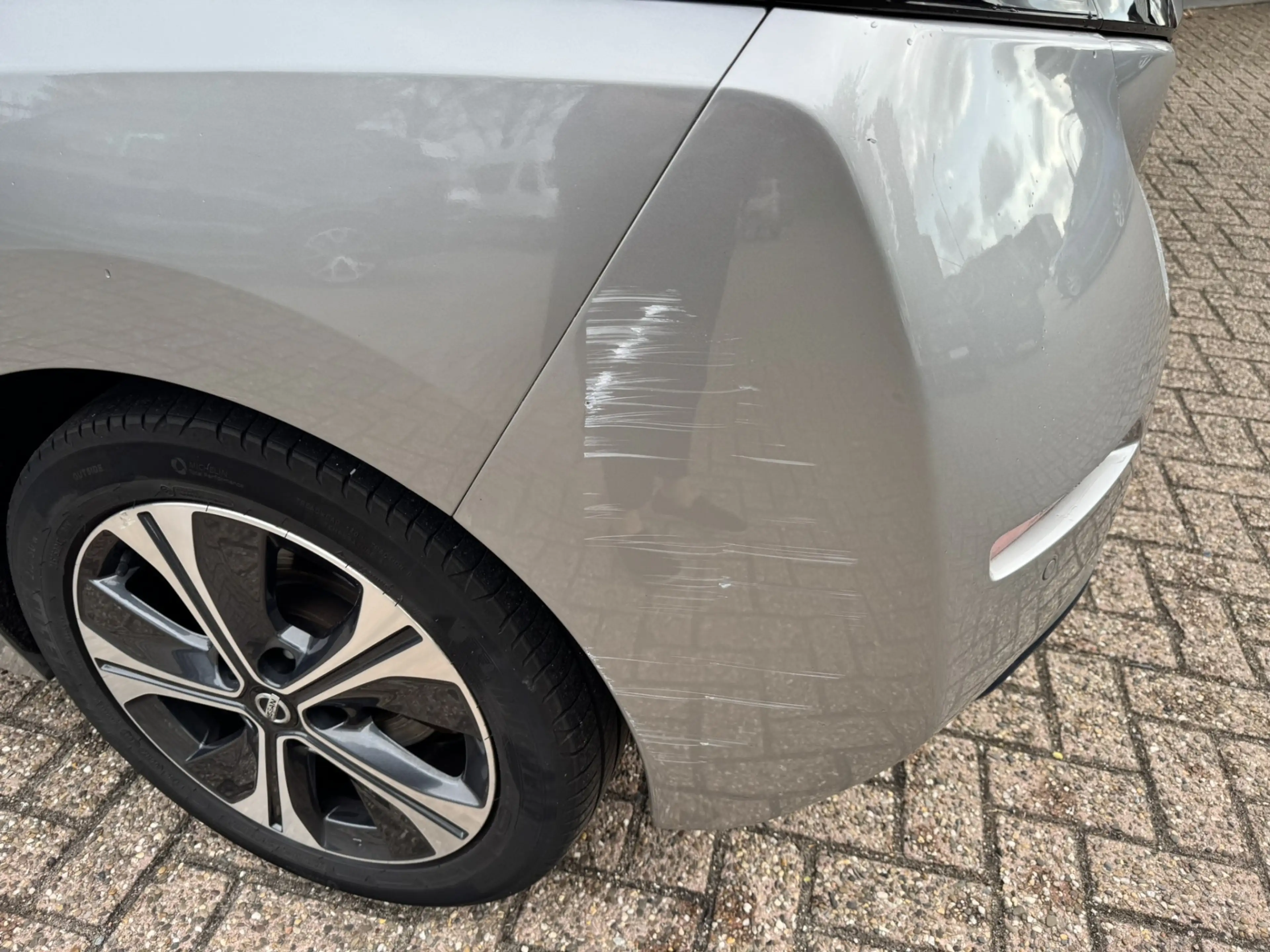 Nissan Leaf Tekna 40 kWh*85%SOH*Navi*ECC*EXPORT* — photo 28