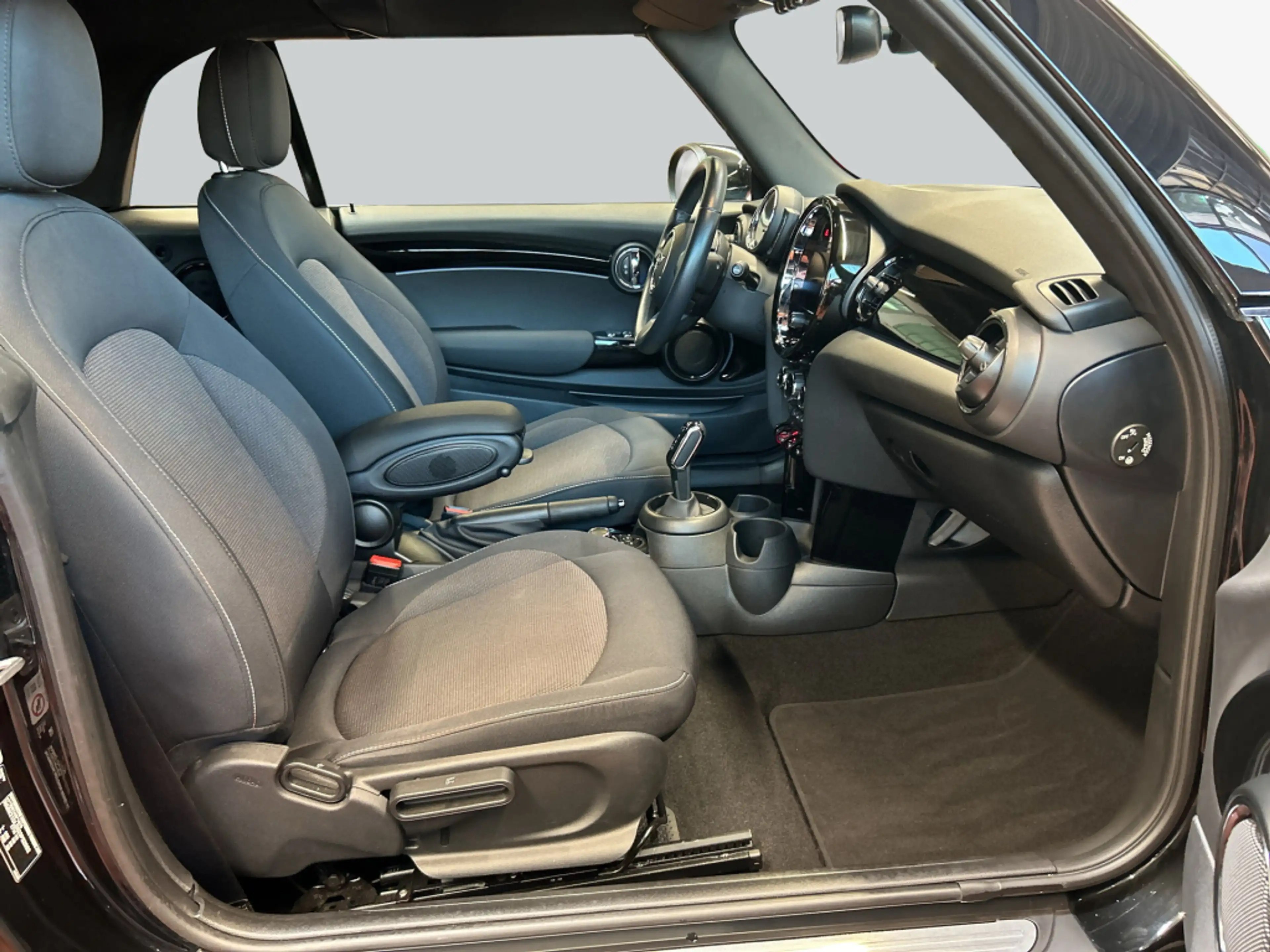 MINI Cooper Cabrio Cooper Cabrio Aut. Essential Trim LED Klima SHZ — photo 13