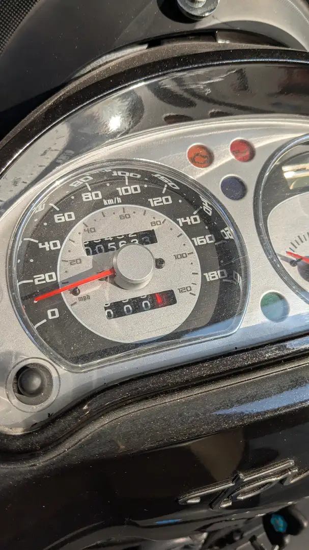 Piaggio Beverly 300 300ie Fekete - 1