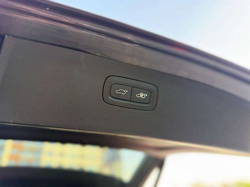 2025 Volvo XC90 T8 Ultra | 7 Pass | PHEV | Nappa | Clean thumb 21