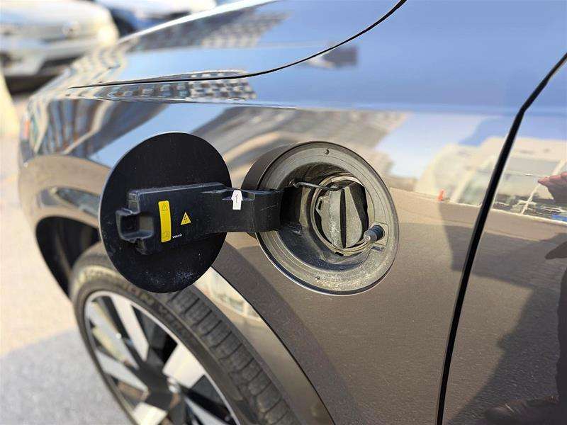 2025 Volvo XC90 T8 Ultra | 7 Pass | PHEV | Nappa | Clean thumb 7
