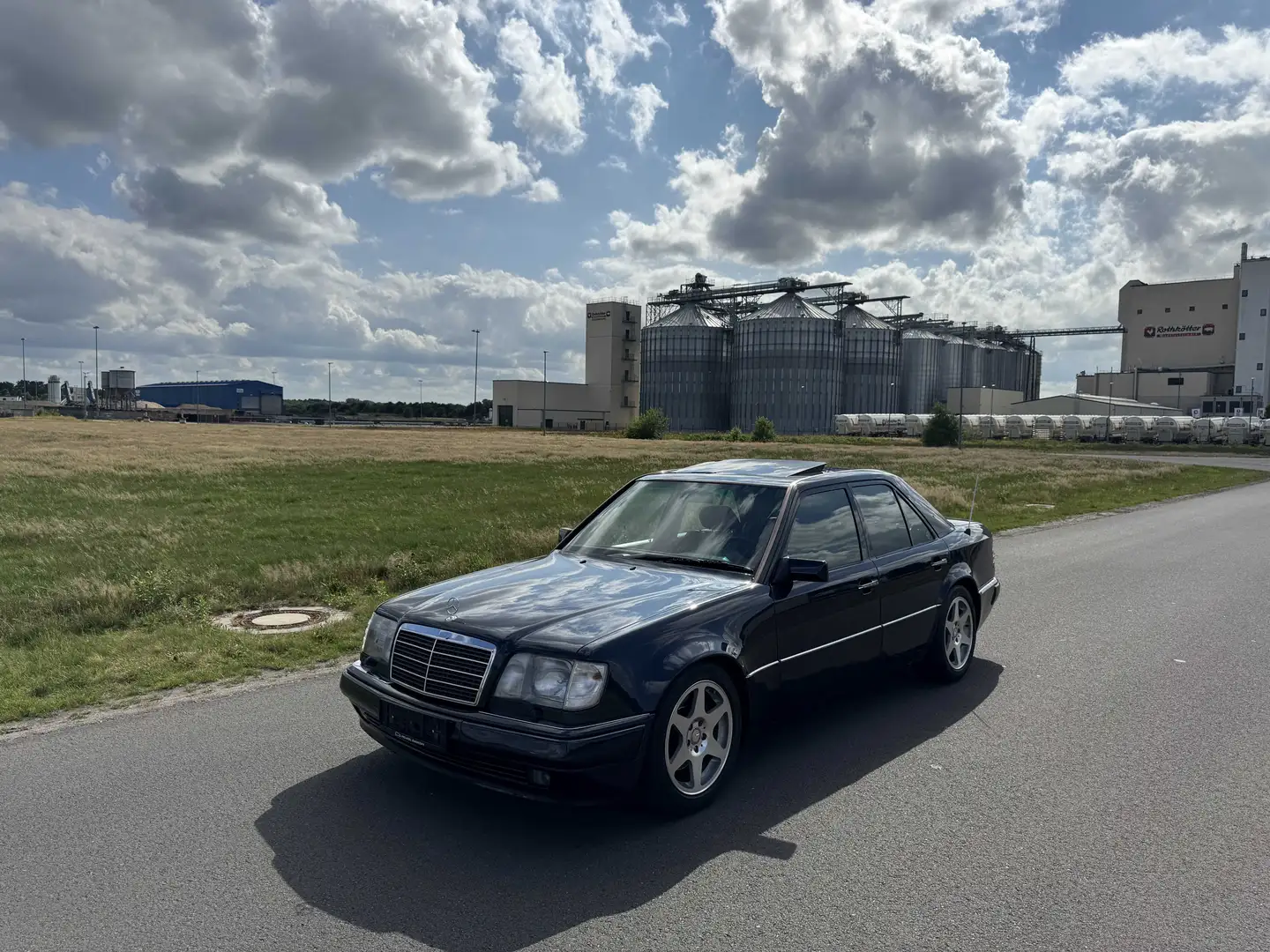 Mercedes-Benz E 500 E 500 Limited - 1