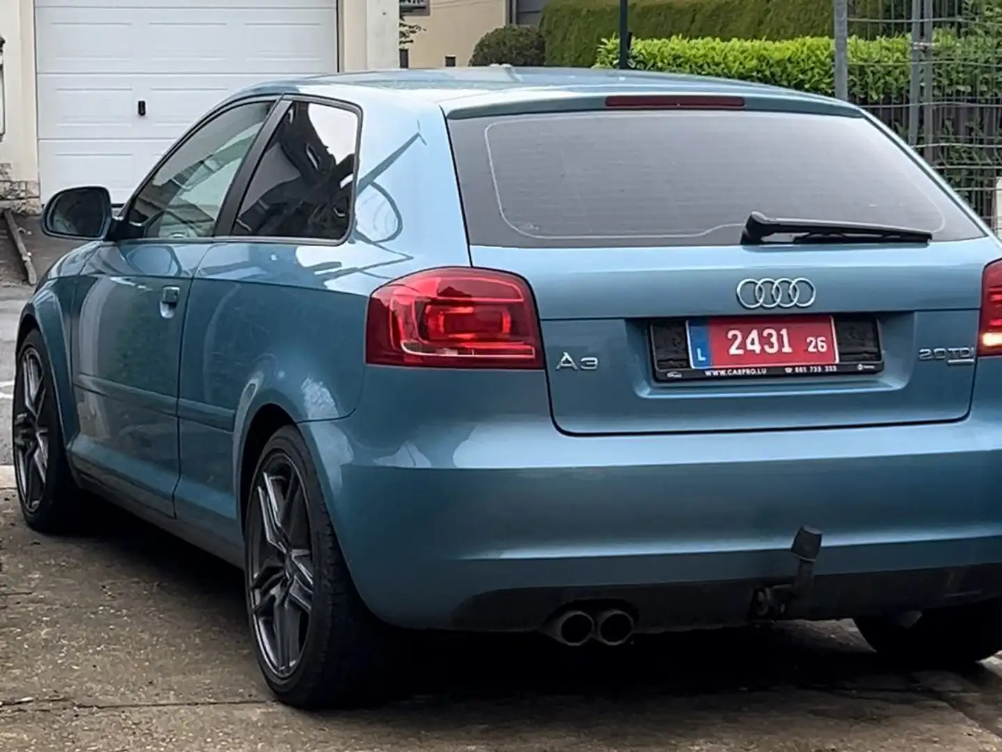 Audi A3 A3 2.0 TDI DPF quattro Attraction Bleu - 2