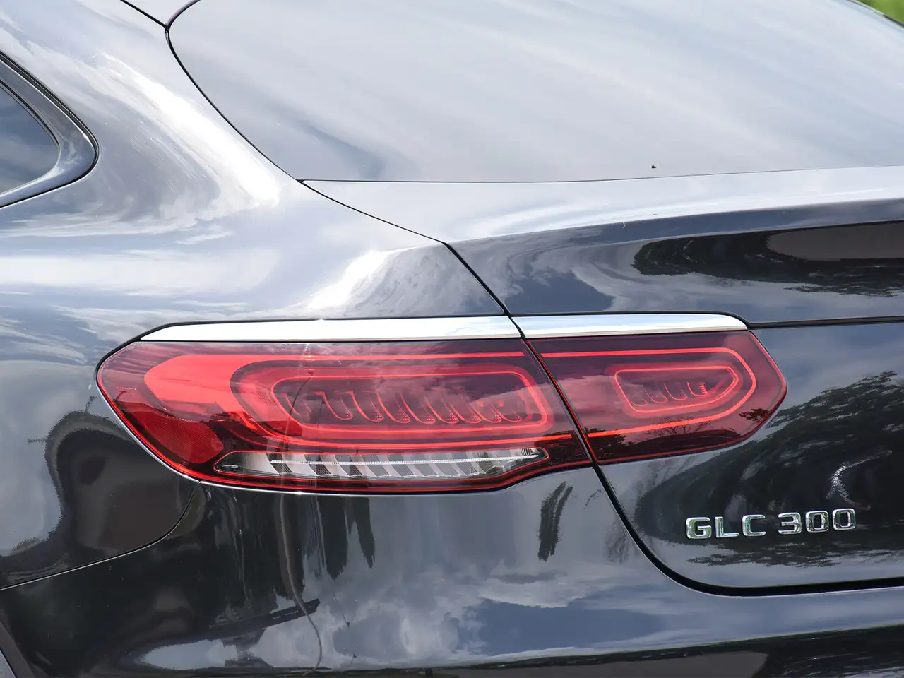 Mercedes-Benz GLC photo Mercedes-Benz GLC