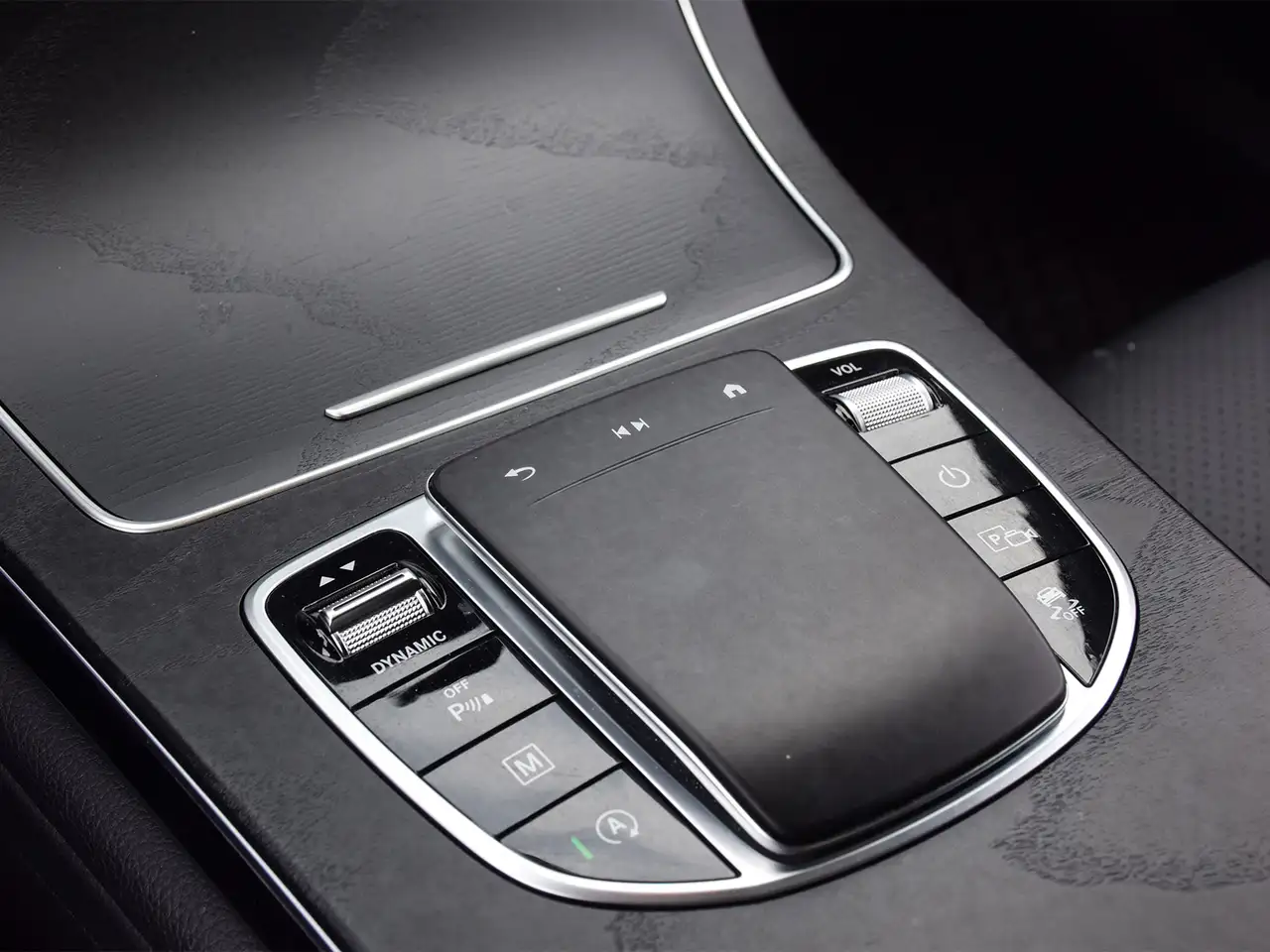 Mercedes-Benz GLC photo Mercedes-Benz GLC