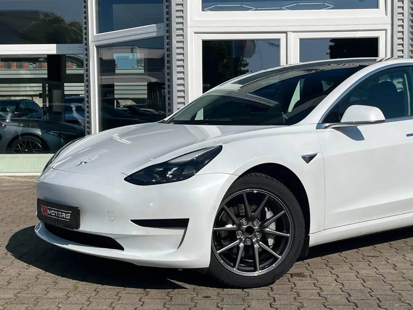 Tesla Model 3 Standard Range Plus RWD Weiß - 2