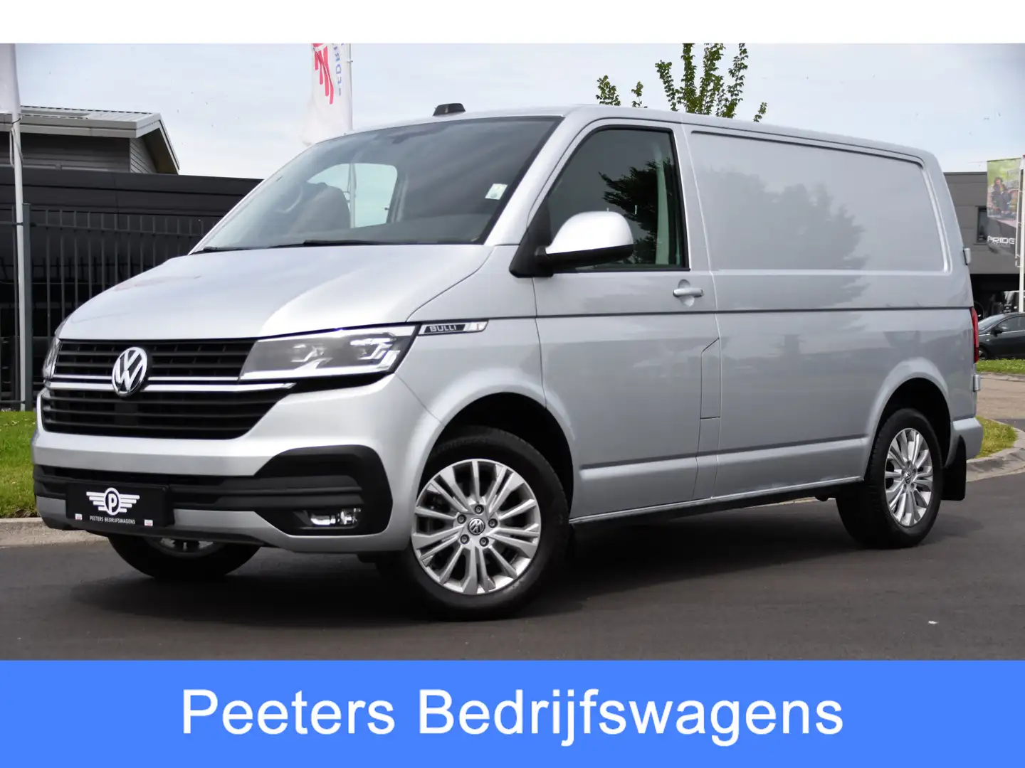 Volkswagen Transporter 2.0 TDI L1H1 30 Bulli Virtual, Adaptieve Cruise, C Zilver - 1