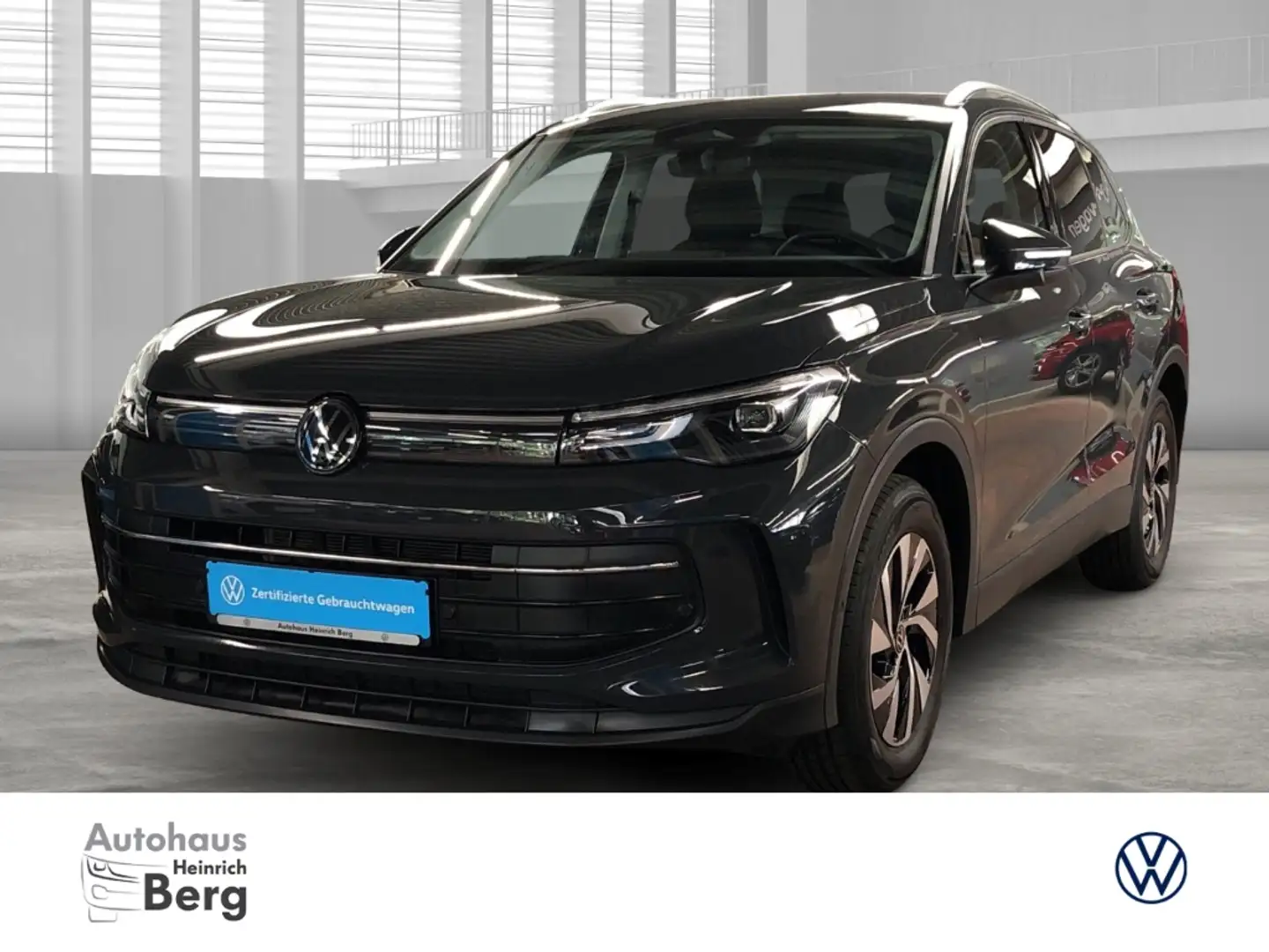 Volkswagen Tiguan 96 kW EU6e Life 1.5 eTSI DSG AHK-klappbar Navi Dig Grau - 1