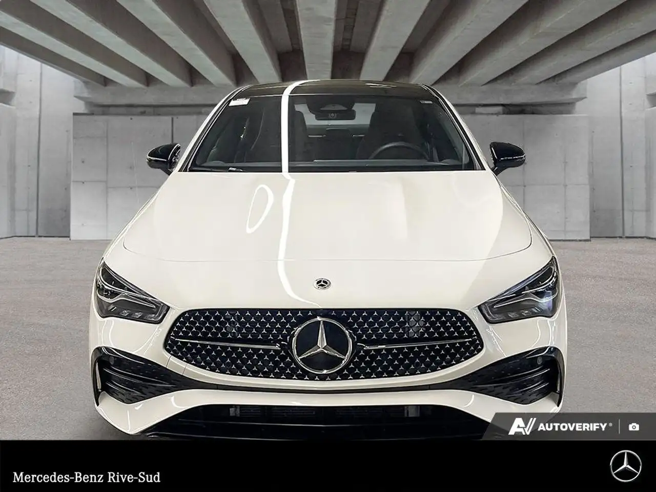 Mercedes-Benz CLA снимка Mercedes-Benz CLA