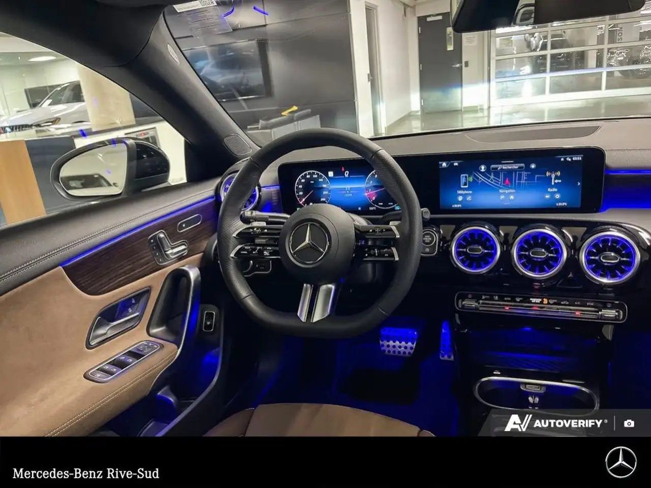 Mercedes-Benz CLA снимка Mercedes-Benz CLA