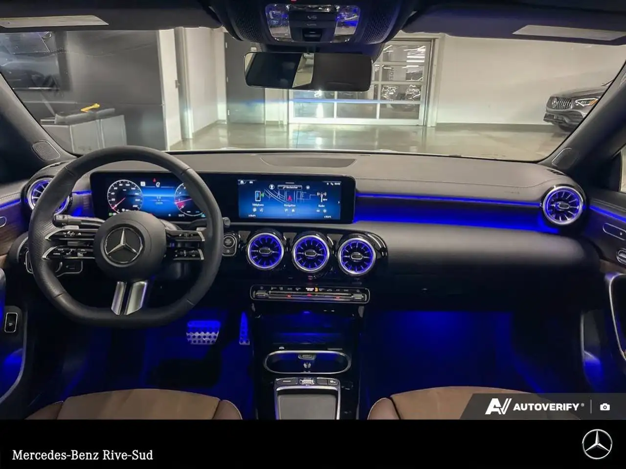 Mercedes-Benz CLA снимка Mercedes-Benz CLA