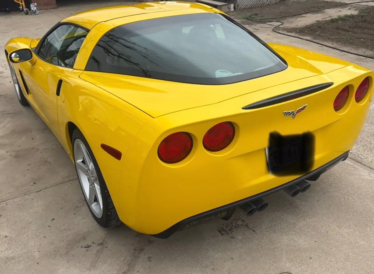 Chevrolet Corvette photo Chevrolet Corvette
