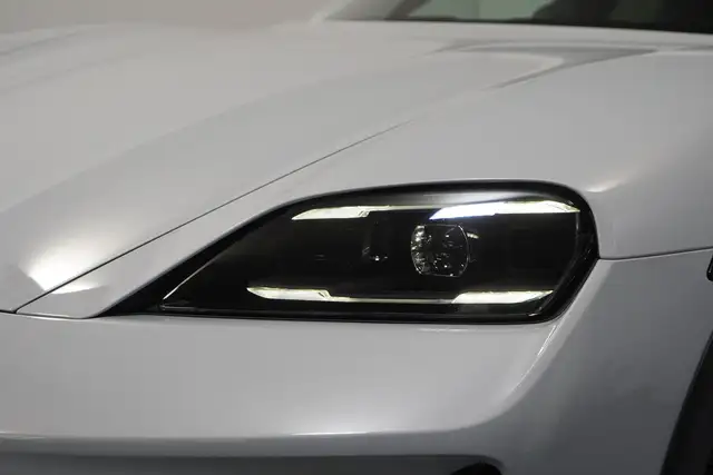 Porsche Taycan view 6