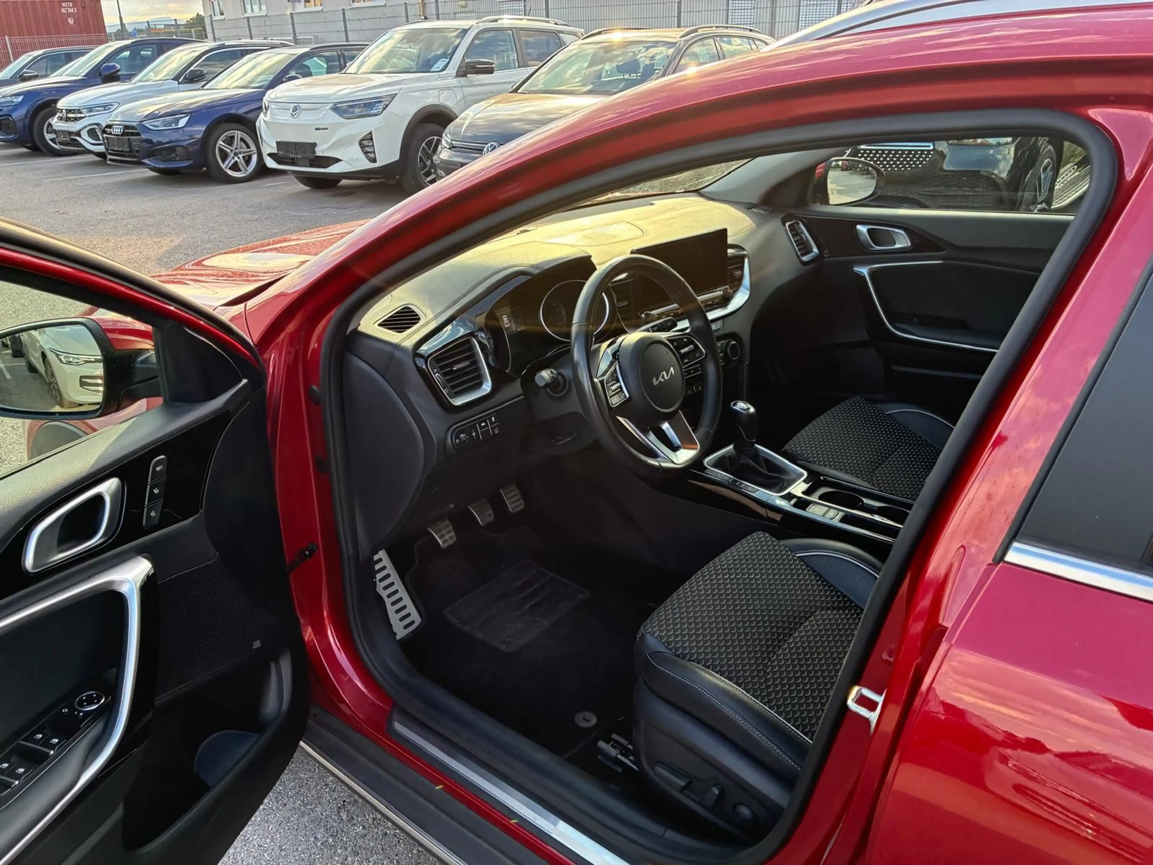 Kia XCeed XCeed 1.5 TGDI Gold 8-fach AHK JBL MEMORY R-KAM ++ — photo 4