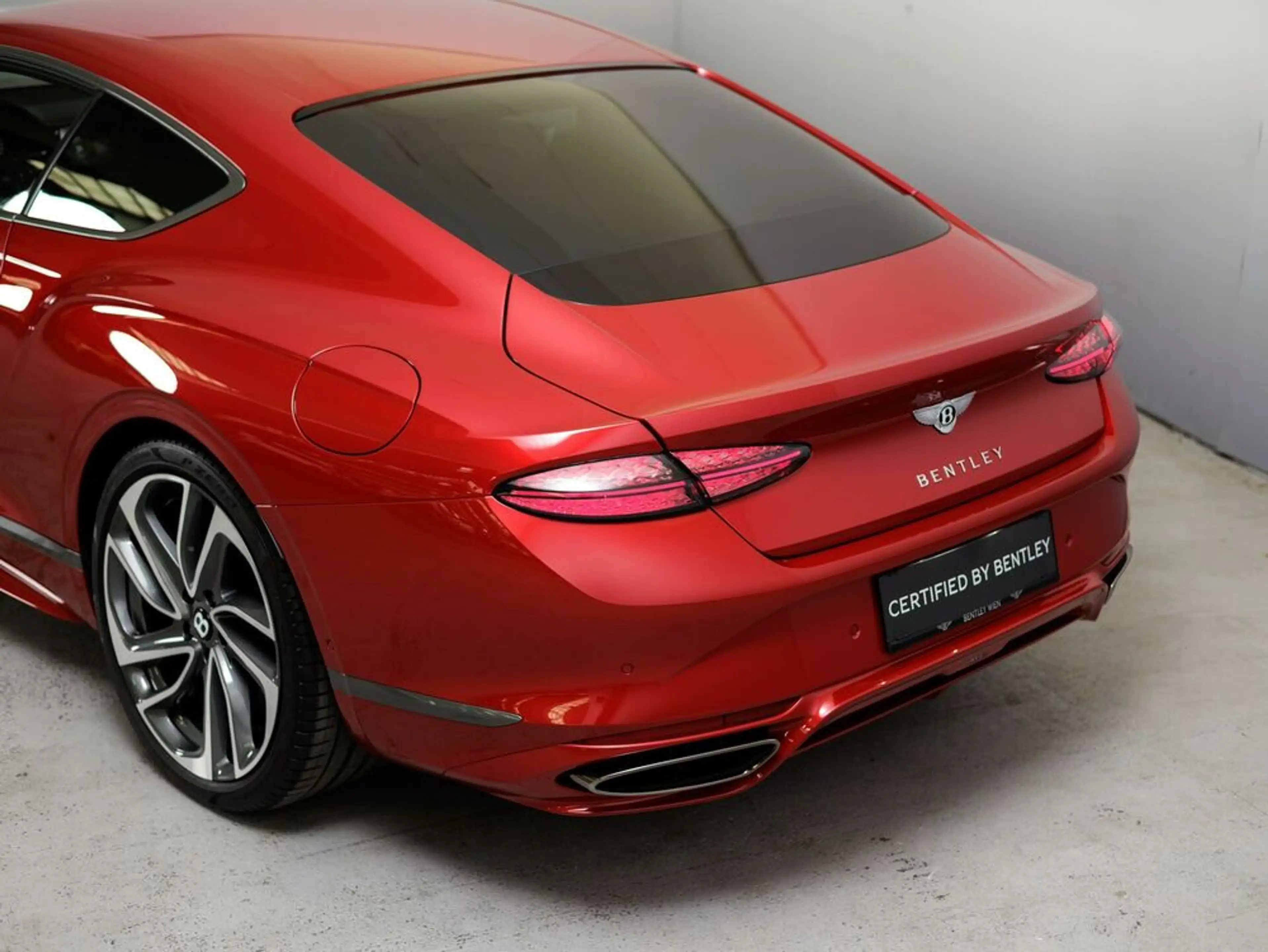 Bentley Continental GT Speed First Edition V8 Hybrid — photo 10
