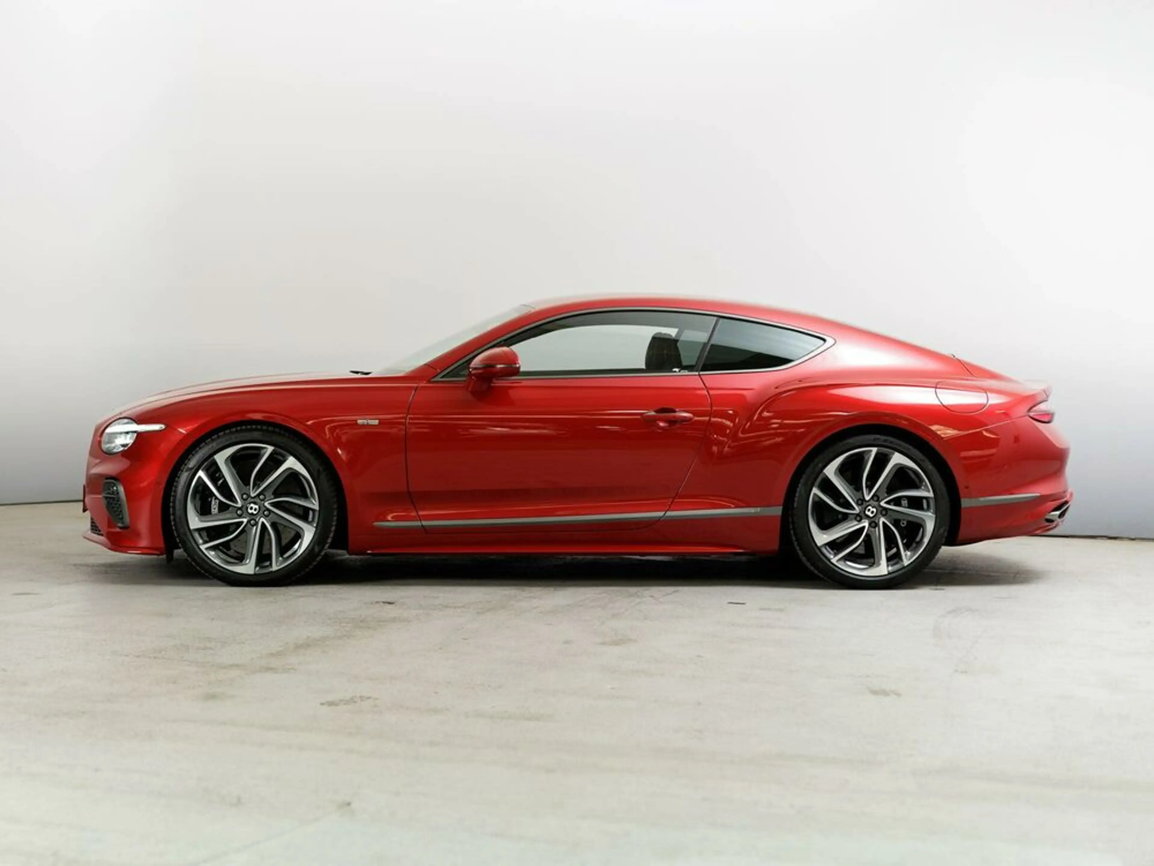 Bentley Continental GT Speed First Edition V8 Hybrid — photo 3