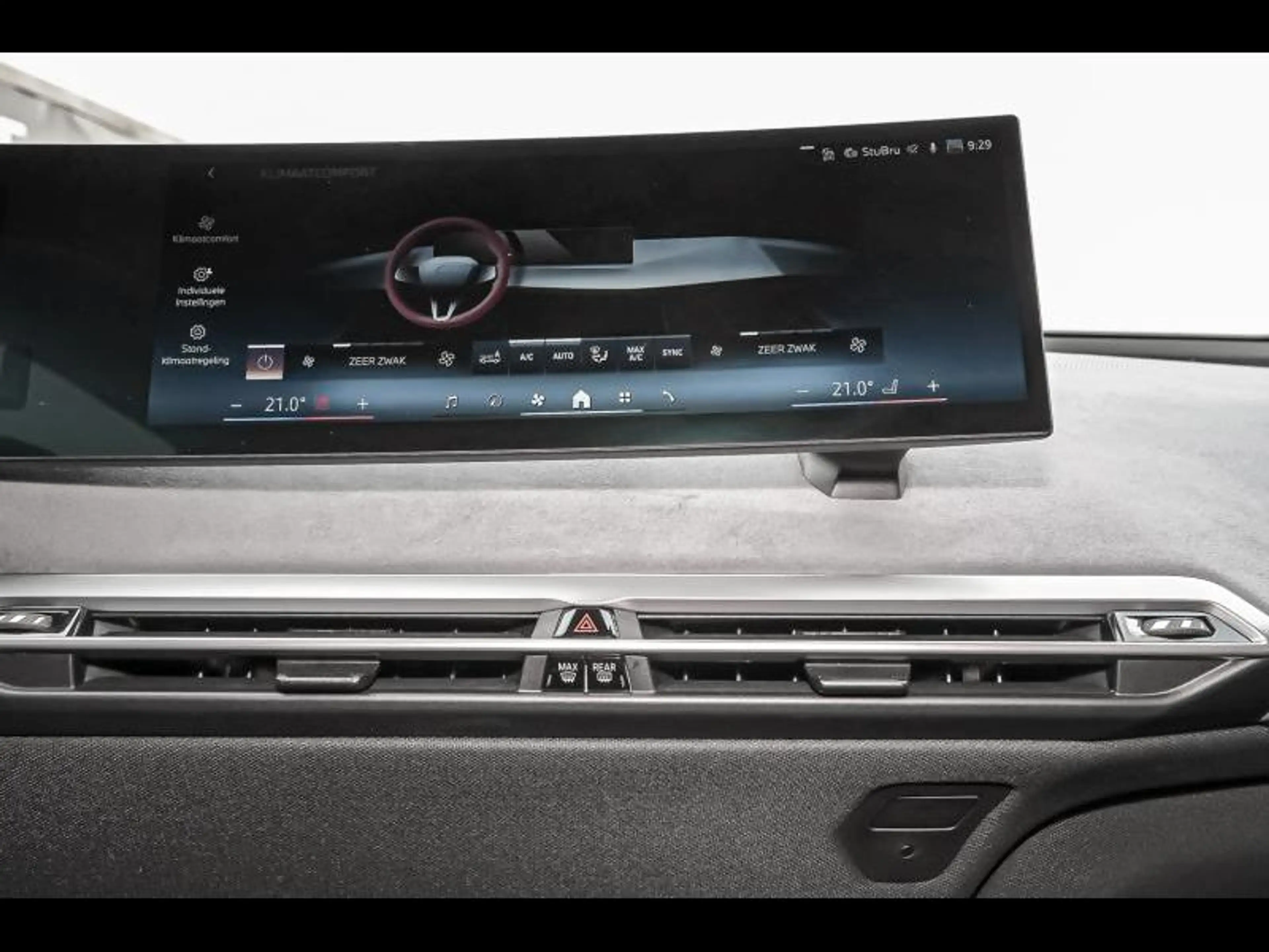 BMW iX xDrive60 — photo 11