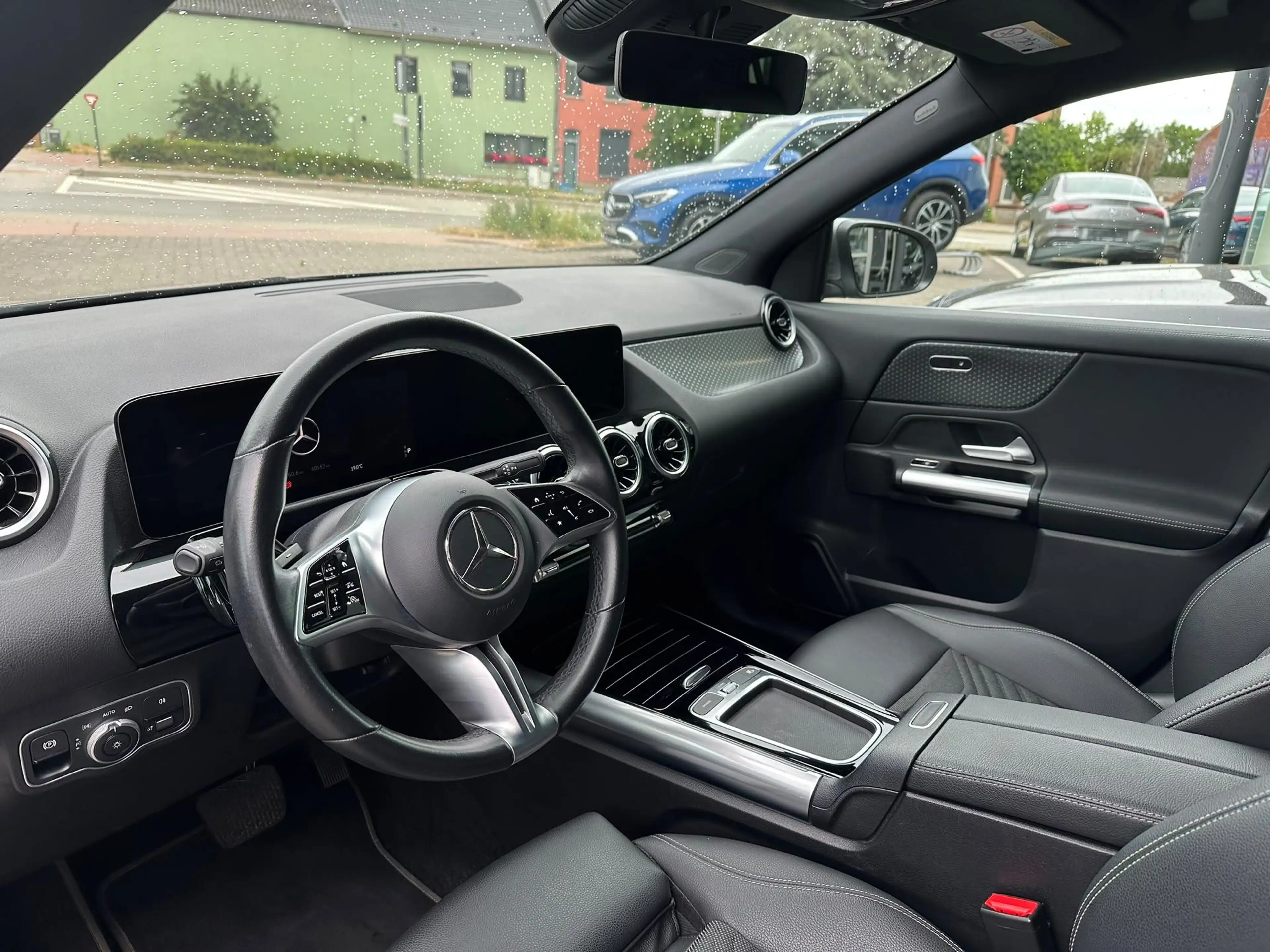 Mercedes-Benz GLA 180 GLA Business Line — photo 10