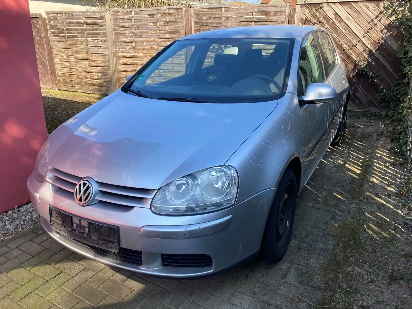 Volkswagen Golf V Lim. Trendline-5türig-Klima-TÜV-AU-NEU-75 Silber - 1