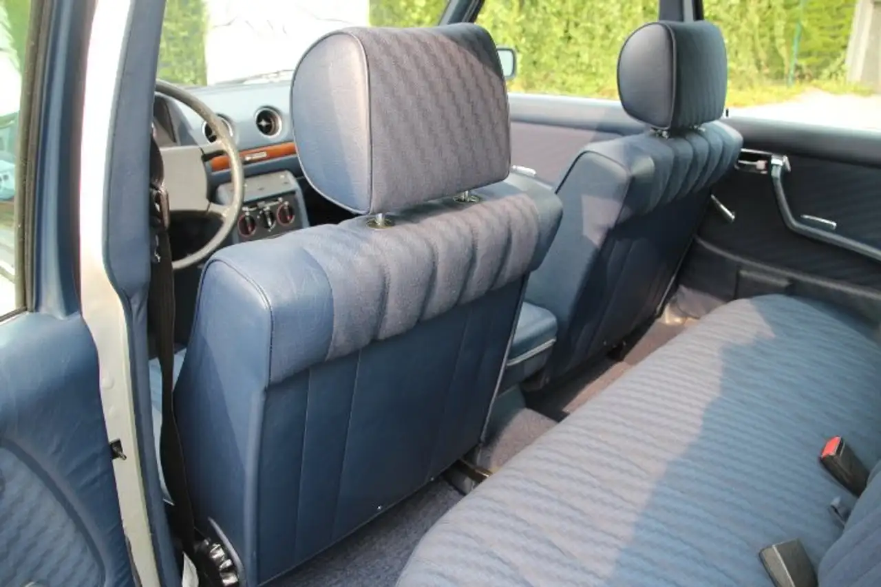 Mercedes-Benz 280E W123-State collection, foto 11