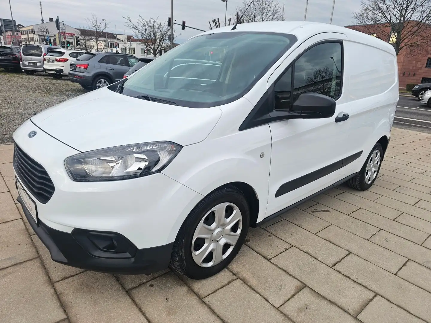 Ford Transit Courier Klima Tüv neu Weiß - 1
