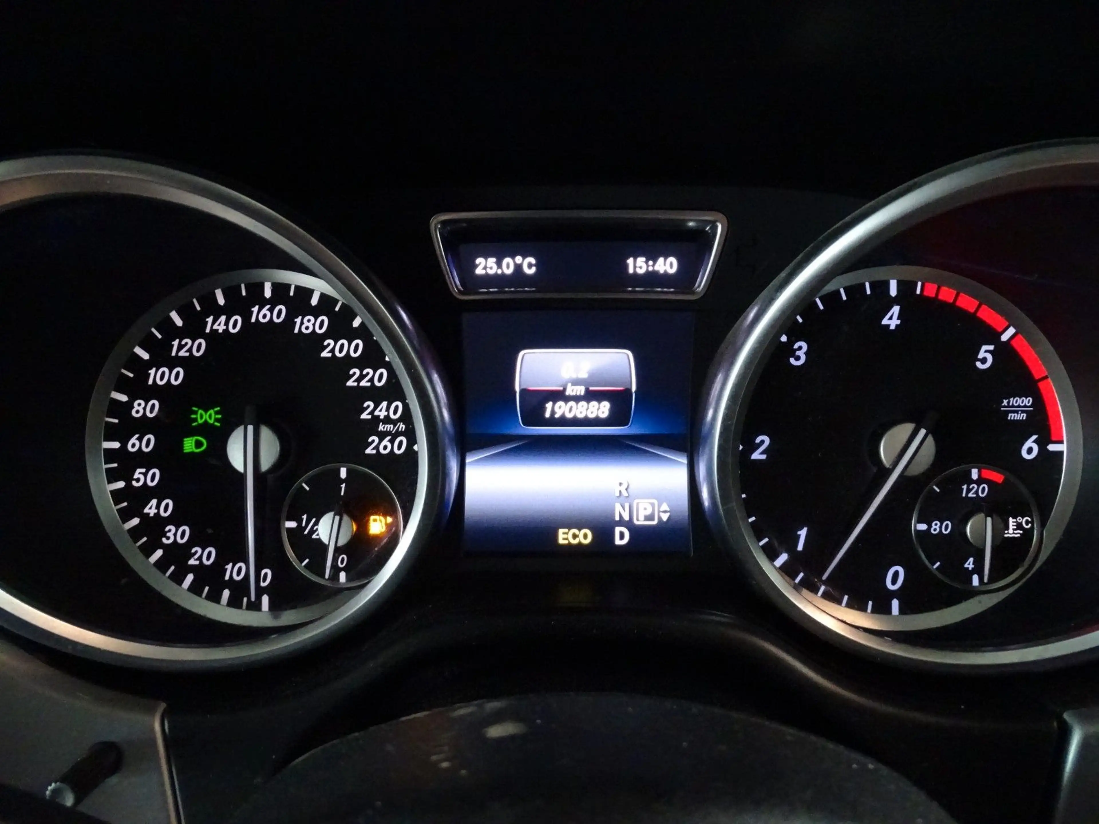 Mercedes-Benz ML 350 CDI BlueTec 4Matic*AHK+PANO+LEDER — photo 15