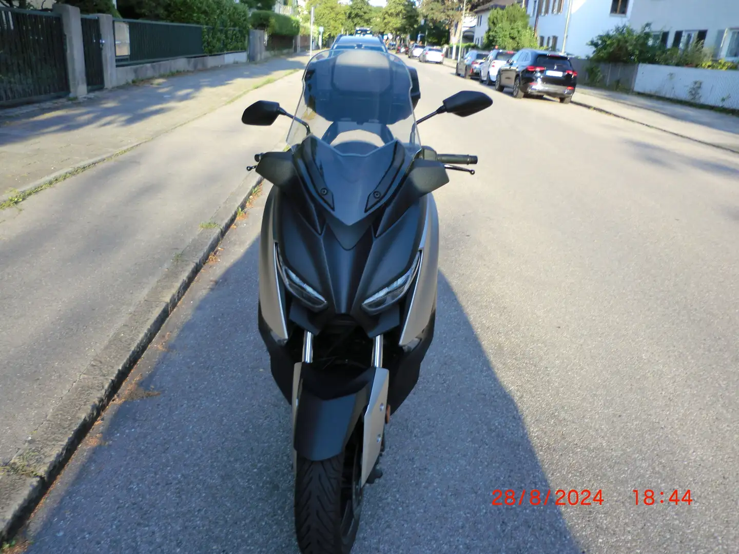 Yamaha X-Max 400 ---- Plateado - 2