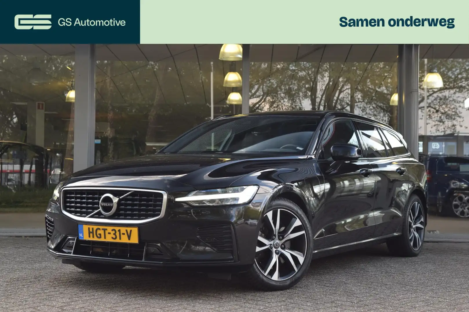 Volvo V60 2.0 T6 Recharge AWD R-Design met Pano/Camera/Nav Zwart - 1