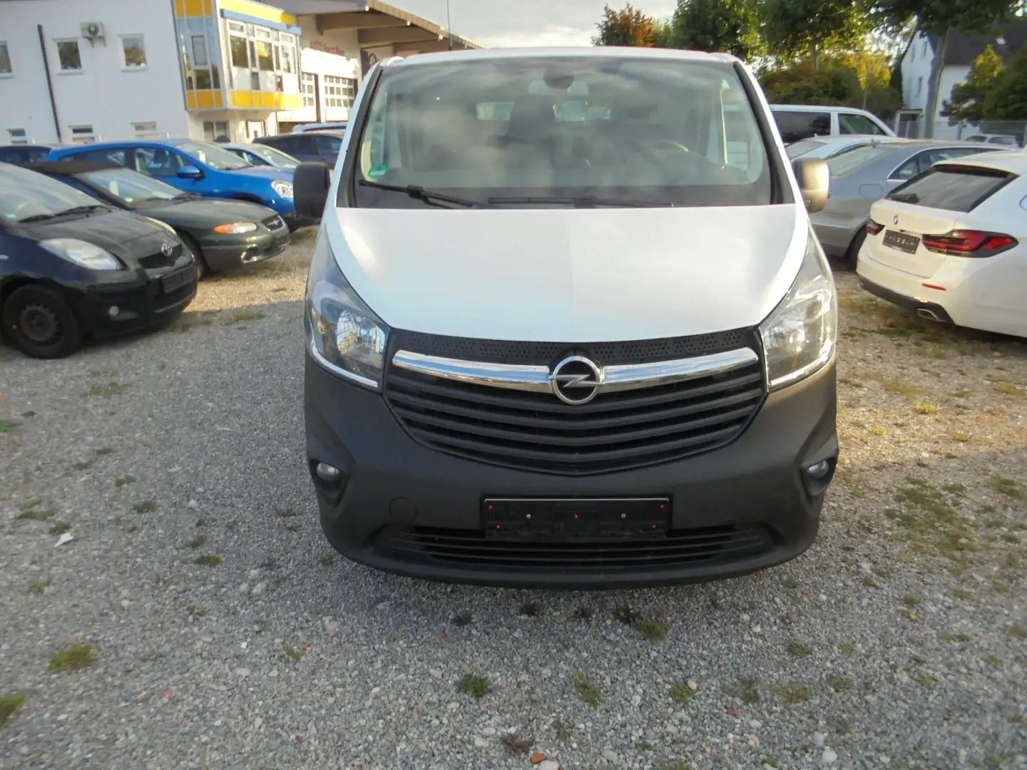 Opel Vivaro B 1.6 CDTI L2H1 2,9t ~ 1.Hd ~ AHK ~ Klima Weiß - 2