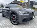 Alfa Romeo Stelvio 2.0Ti Q4 -280cv-Full-Cuir-Pano🔝Automat🔝 Gris - thumbnail 2