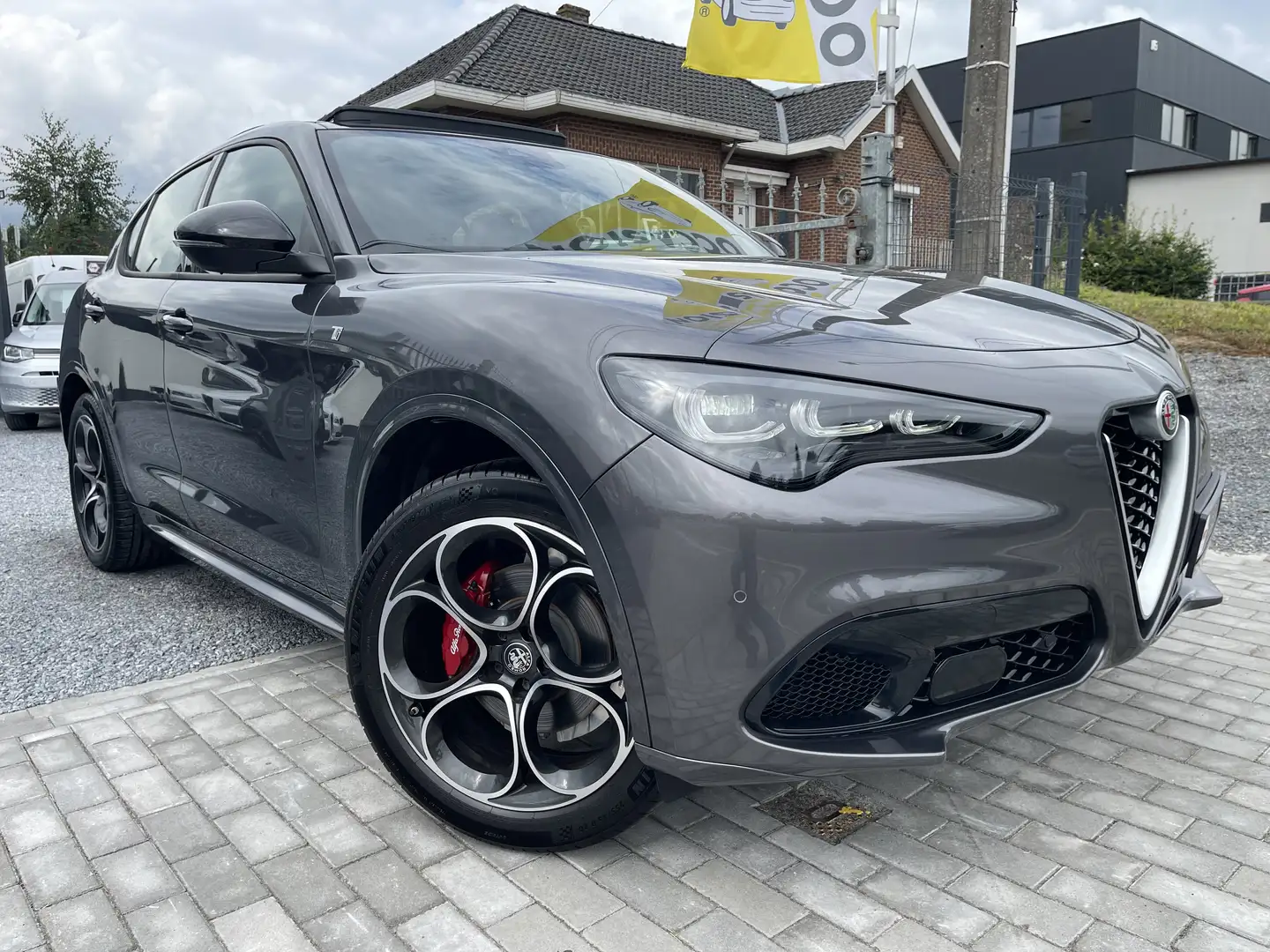 Alfa Romeo Stelvio 2.0Ti Q4 -280cv-Full-Cuir-Pano🔝Automat🔝 Gris - 2