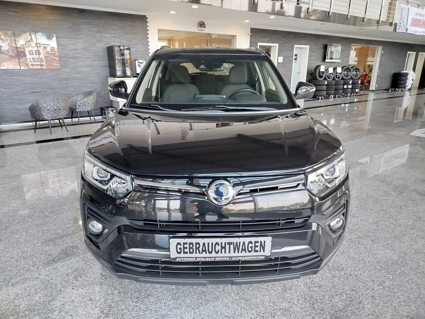 SsangYong Tivoli 1.2 T-GDi Quartz *NAVI/KAMERA/SHZ/AHK* Чорний - 2