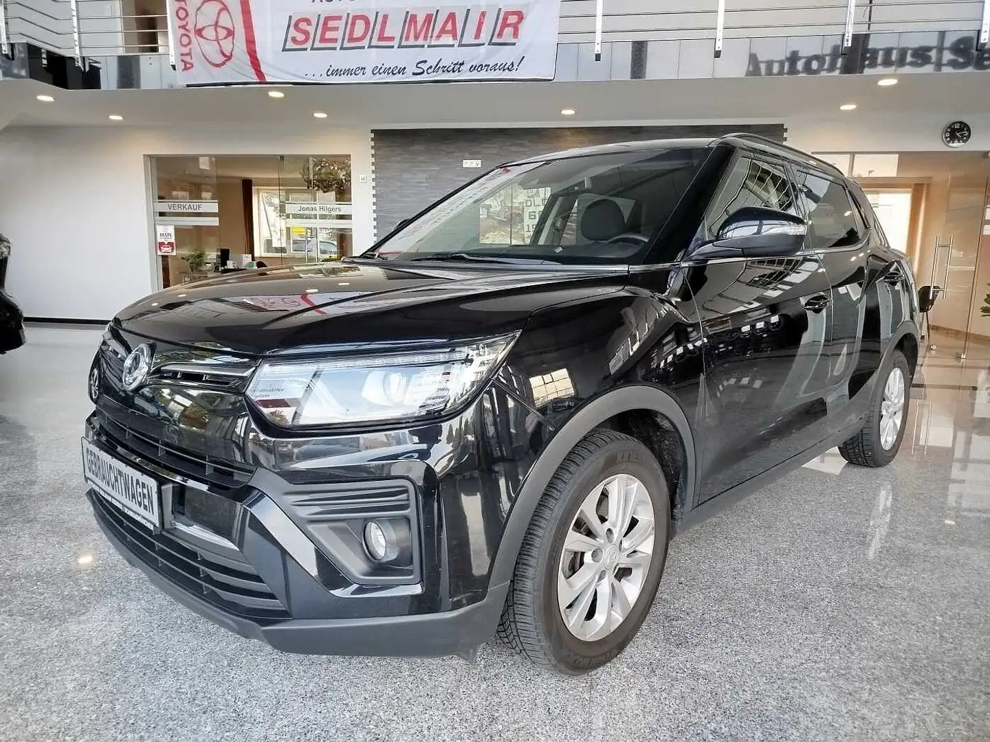 SsangYong Tivoli 1.2 T-GDi Quartz *NAVI/KAMERA/SHZ/AHK* Чорний - 1