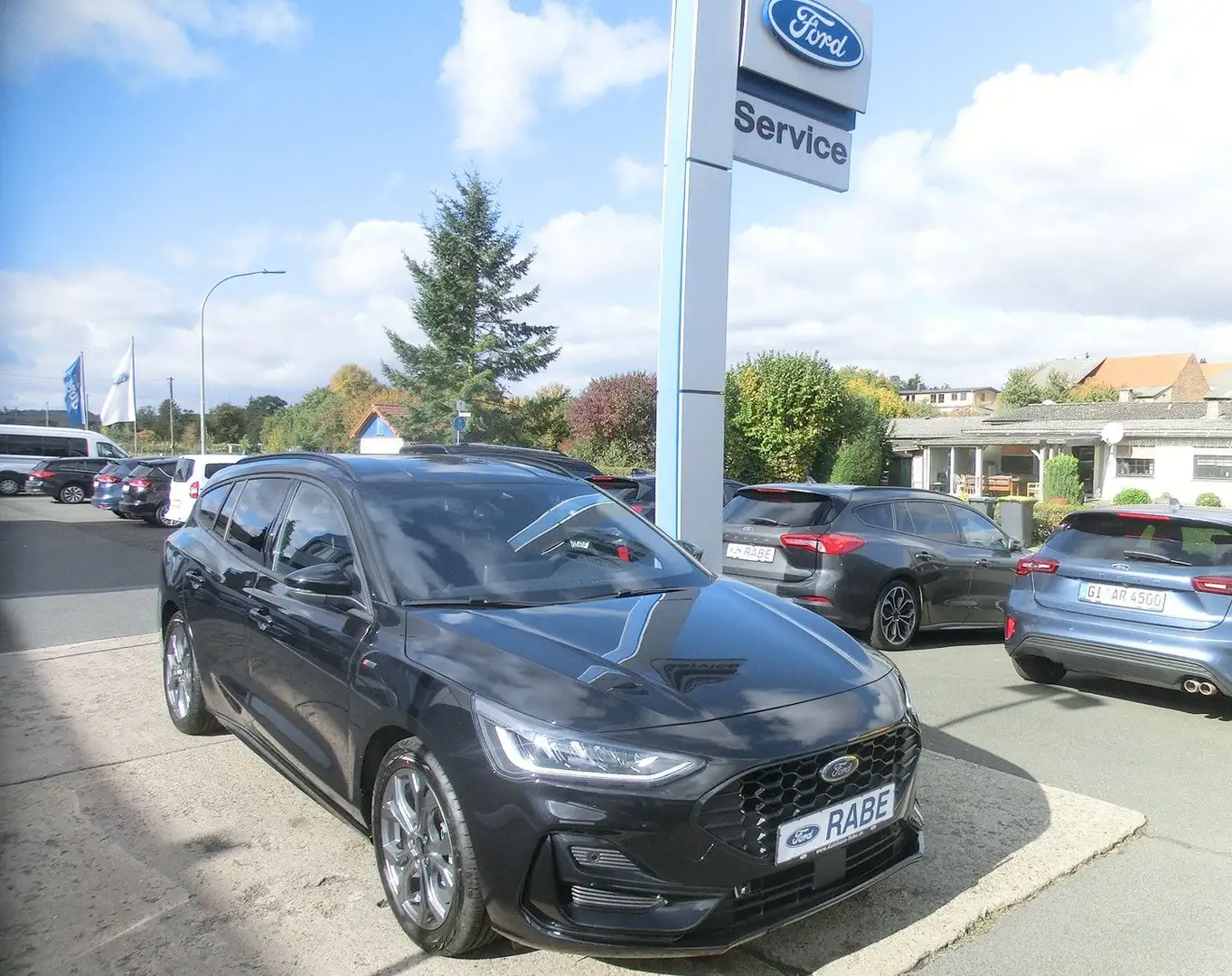 Ford Focus Hyb. 114kW ST-Line X Tur AT/LED/Cam/AHK Schwarz - 1