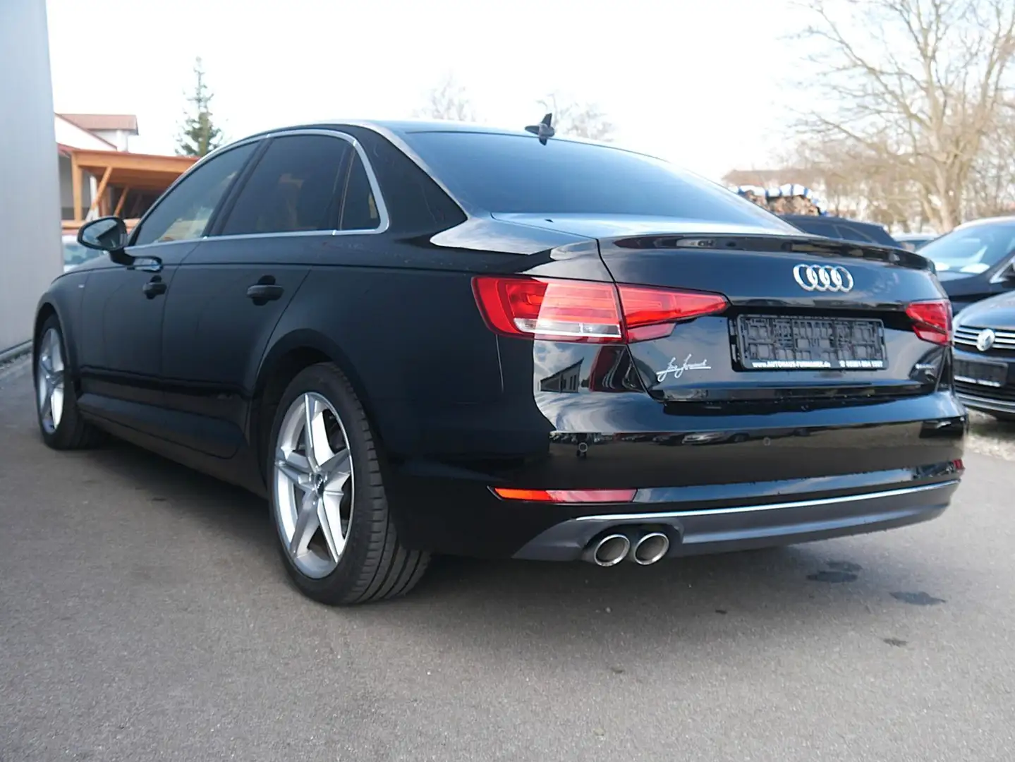 Audi A4 Lim. 2.0 TDI Quattro S-Line NAVI/AHK/STHZ/ACC Negro - 2