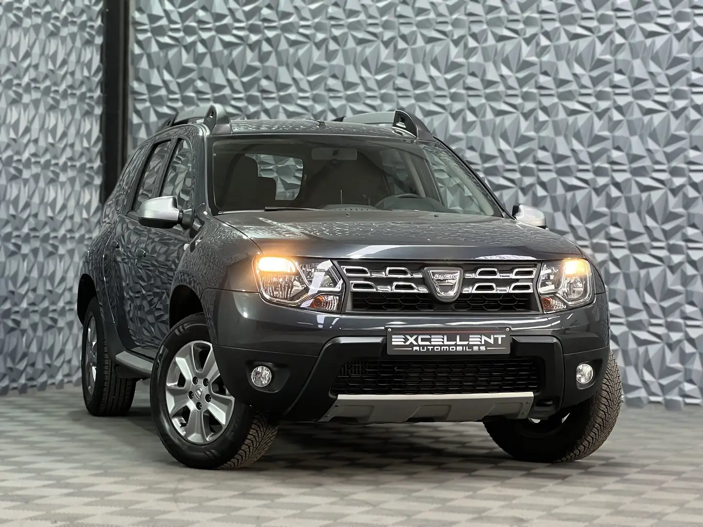 Dacia Duster 1.2/Prestige*GPS*BLUETOOTH*CRUISE*AIRCO*GARANTIE Gris - 2