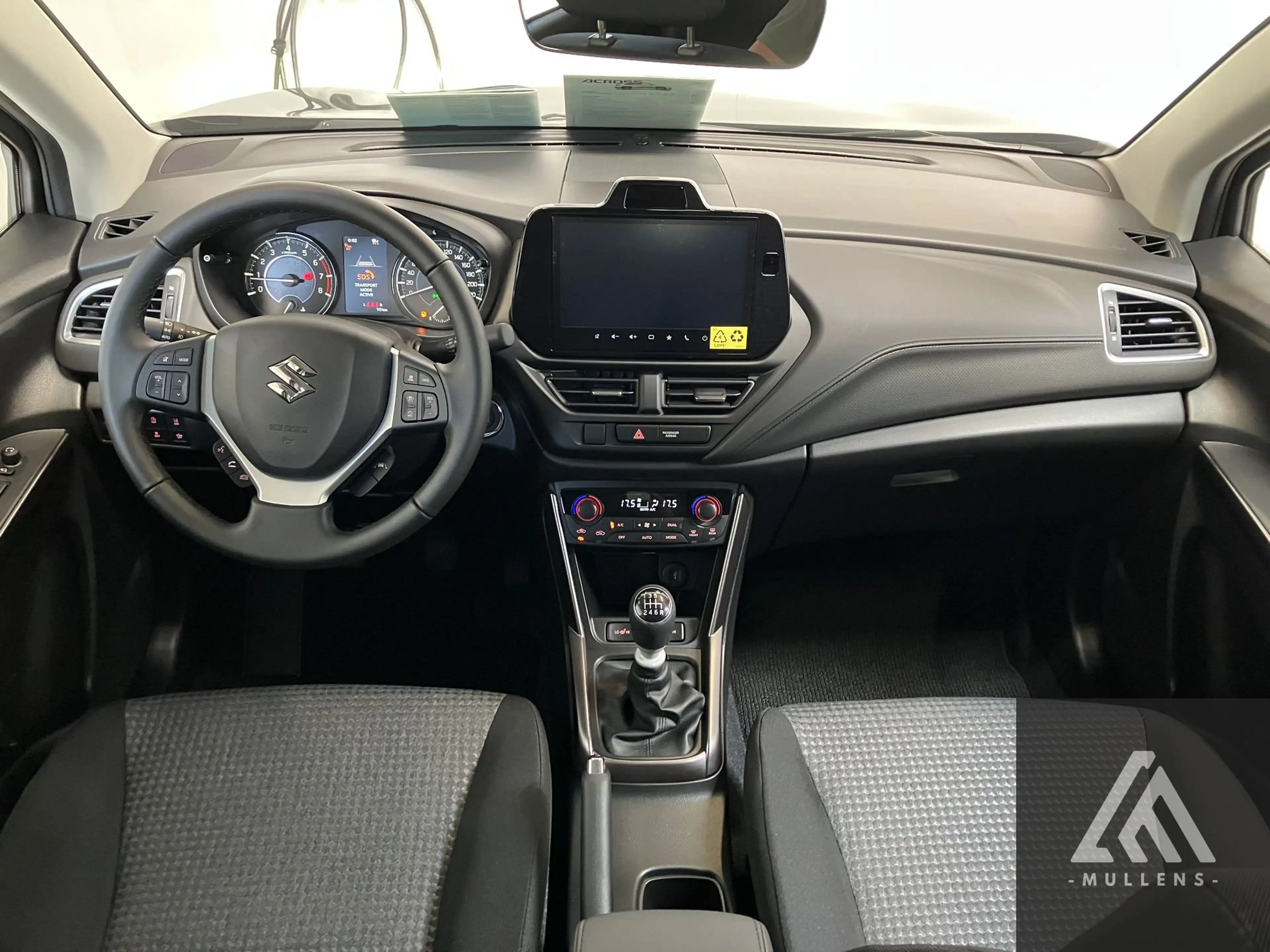 Suzuki SX4 S-Cross Grand Luxe + 2WD (MY25) — photo 11