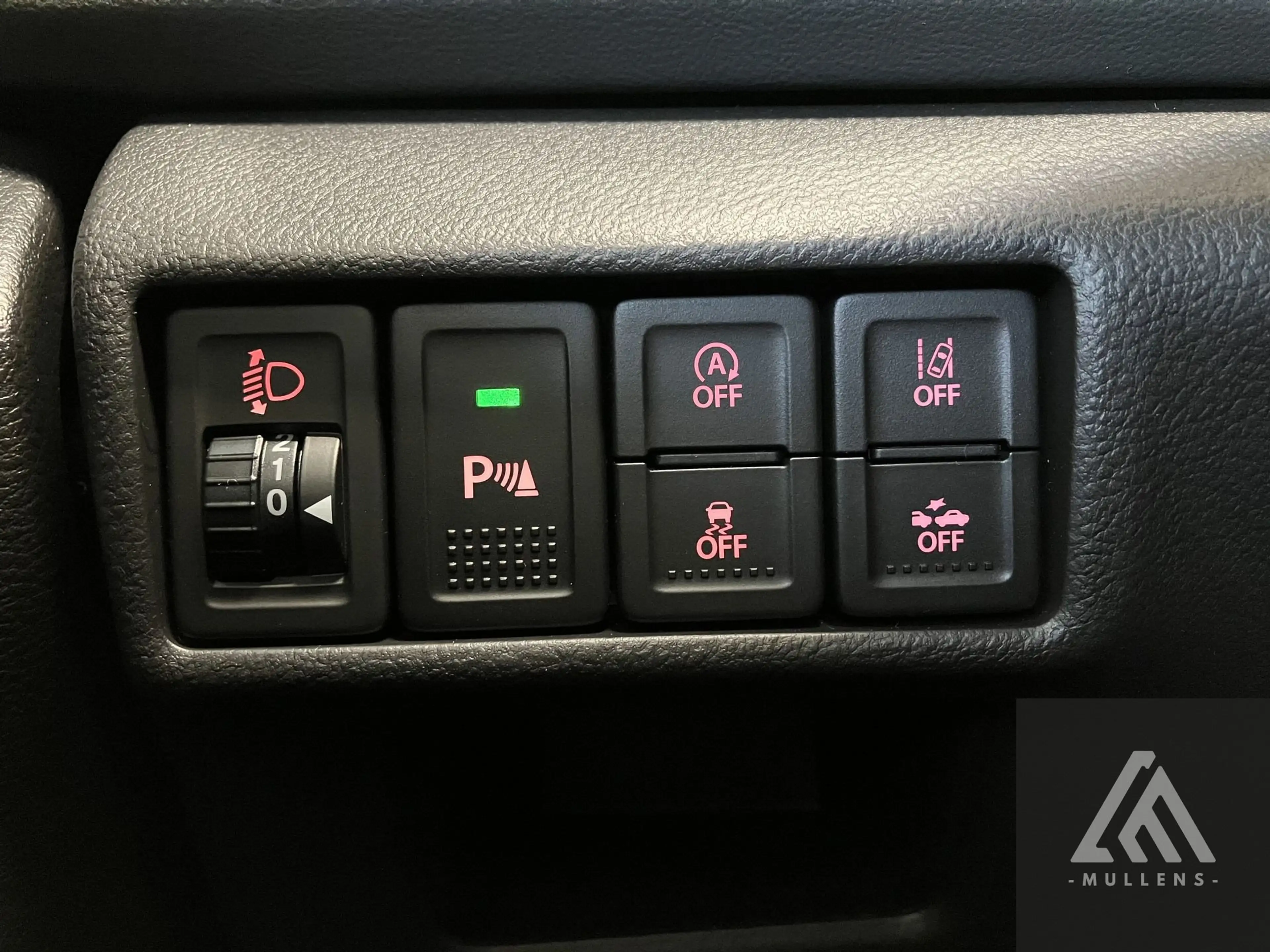 Suzuki SX4 S-Cross Grand Luxe + 2WD (MY25) — photo 13