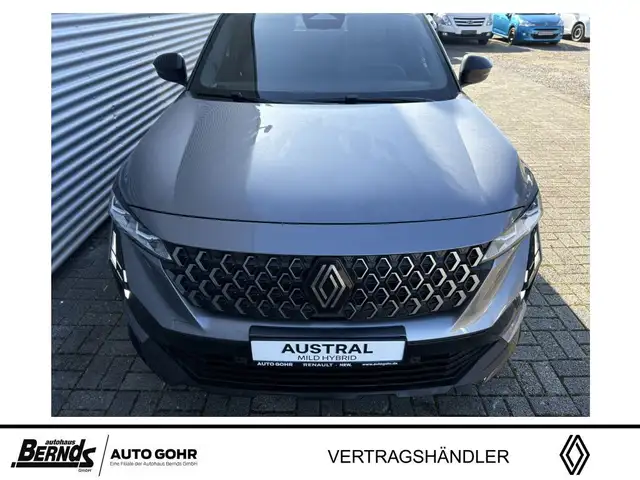 Renault Austral view 2