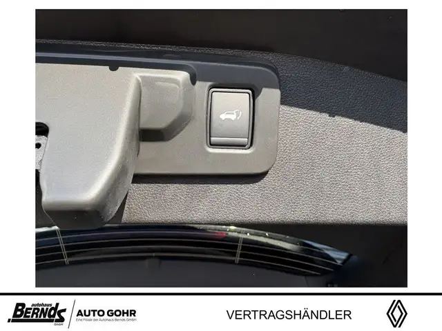 Renault Austral view 7