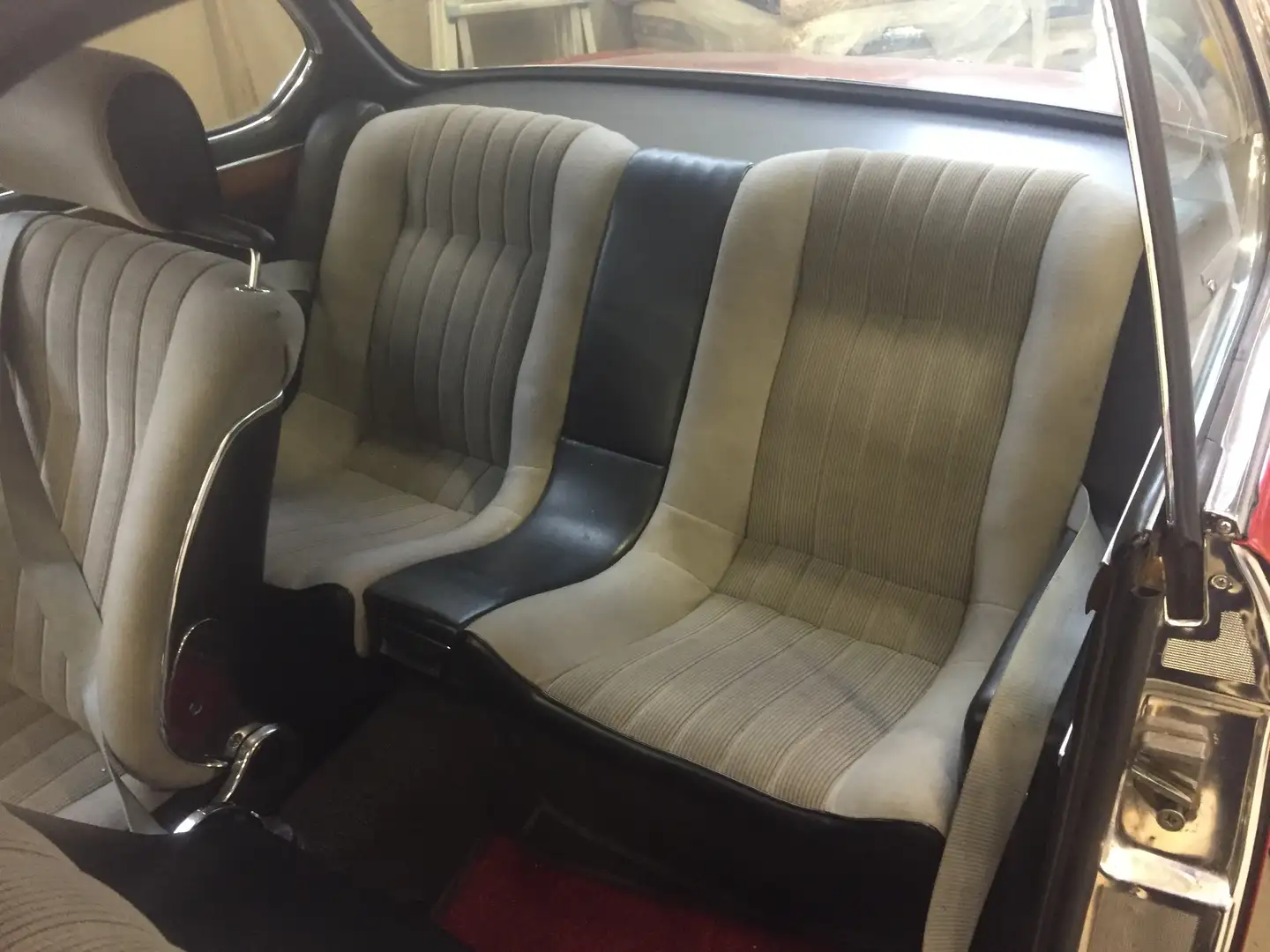 BMW Coupe' Червоний - 2