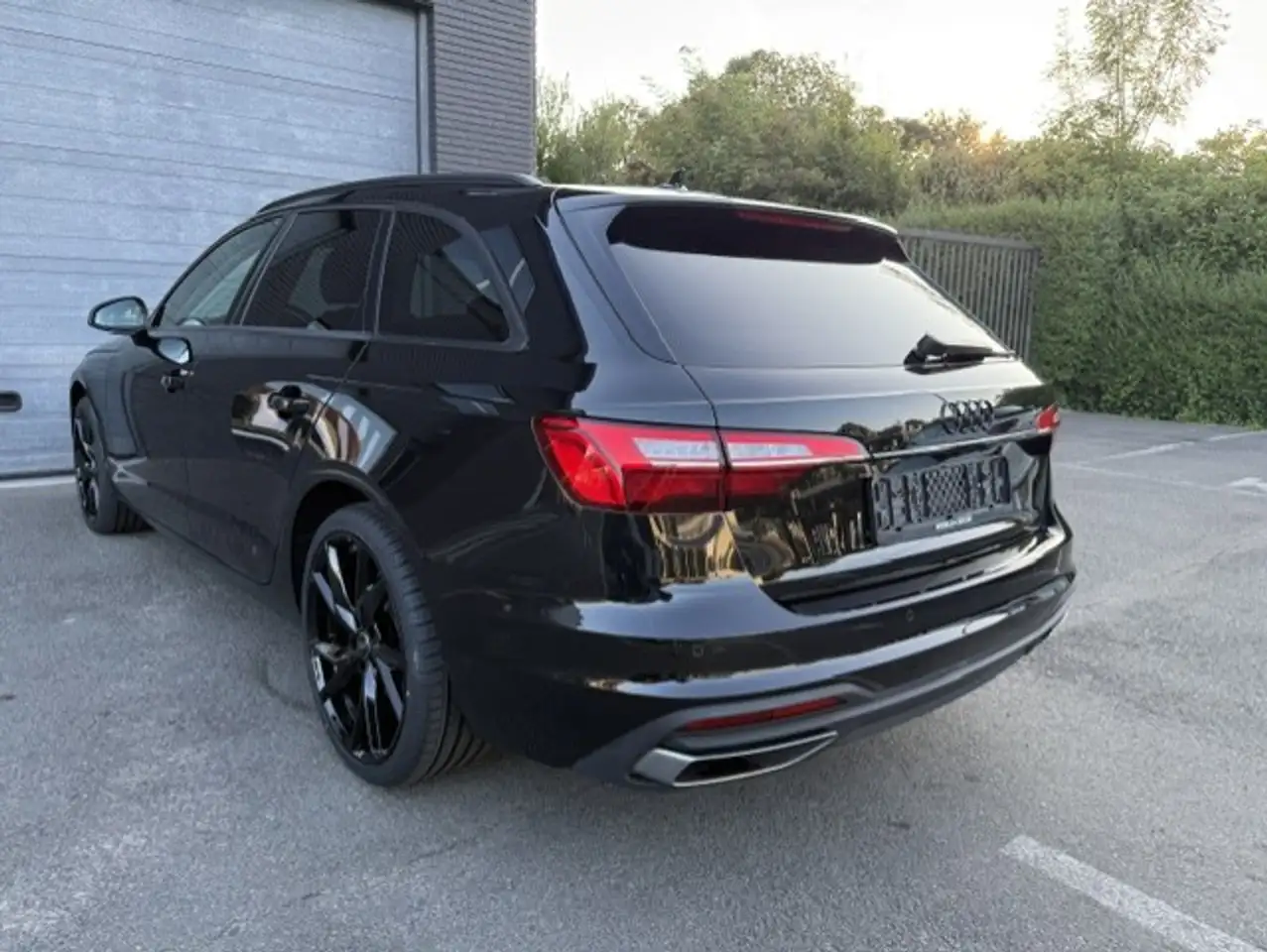 Audi A4 Avant 35 TFSI S tronic Black Edition Camera Cruise Led AppConnect Zetelverwarming 19'' velgen, миниатюра 5